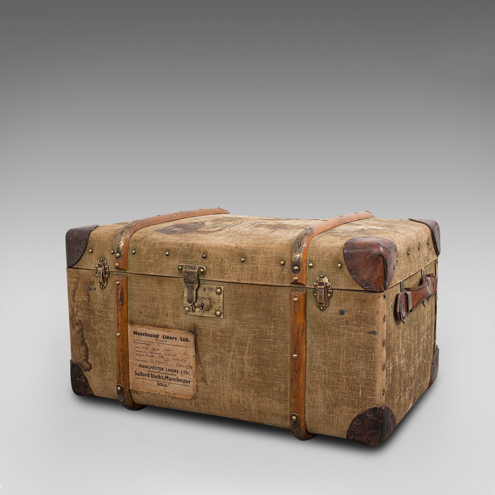 pictures of old trunks