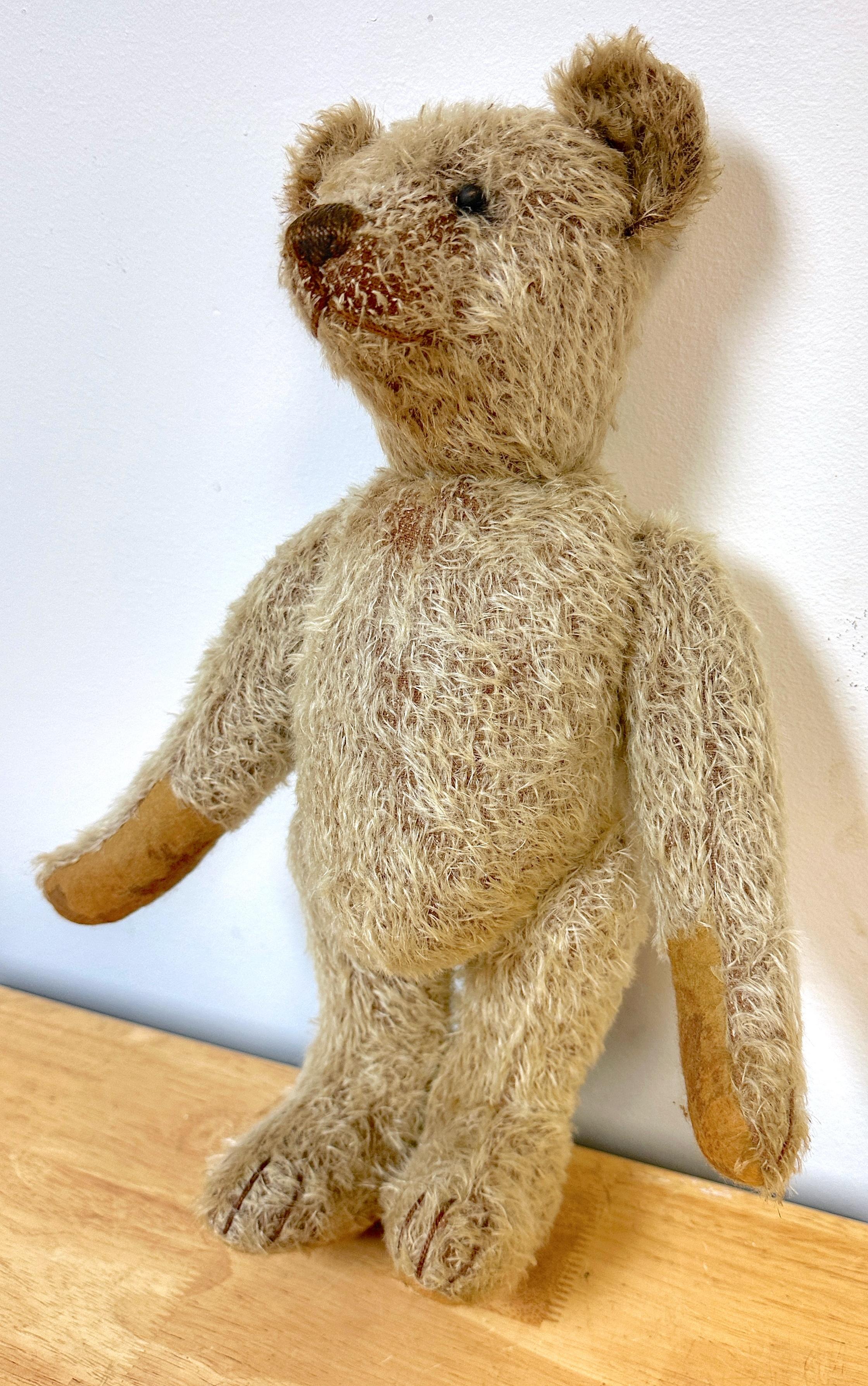 Antique Steiff Long Hair Gold Mohair Teddy Bear ' Alastair' , C. 1900s In Good Condition For Sale In West Palm Beach, FL