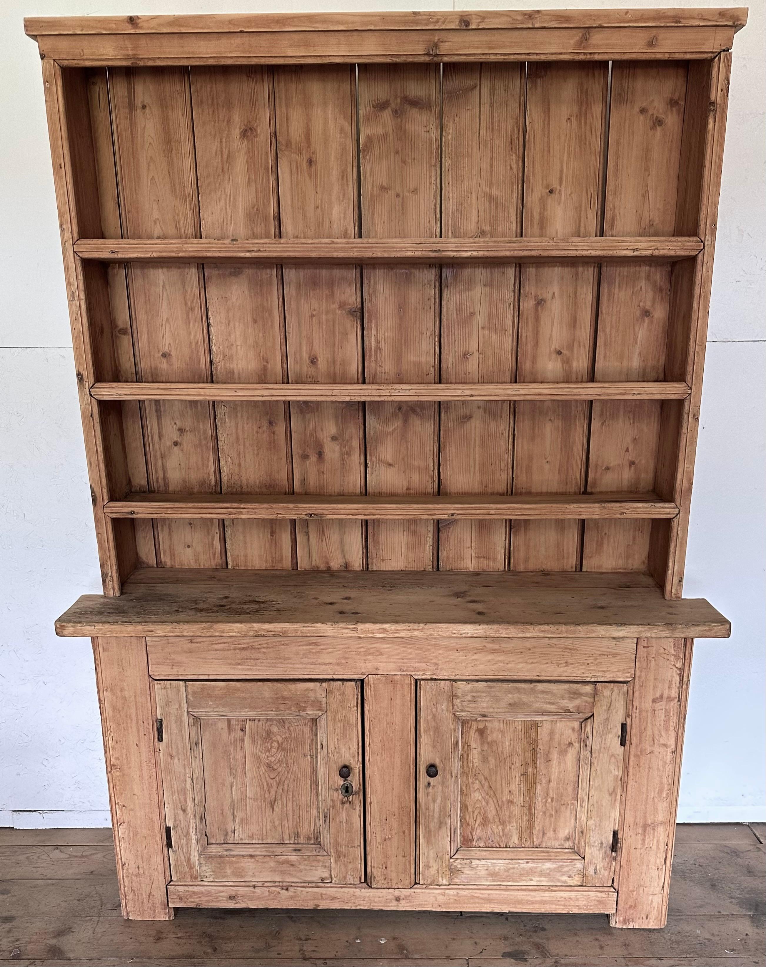 19th Century English Pine Dresser In Good Condition For Sale In Sheffield, MA