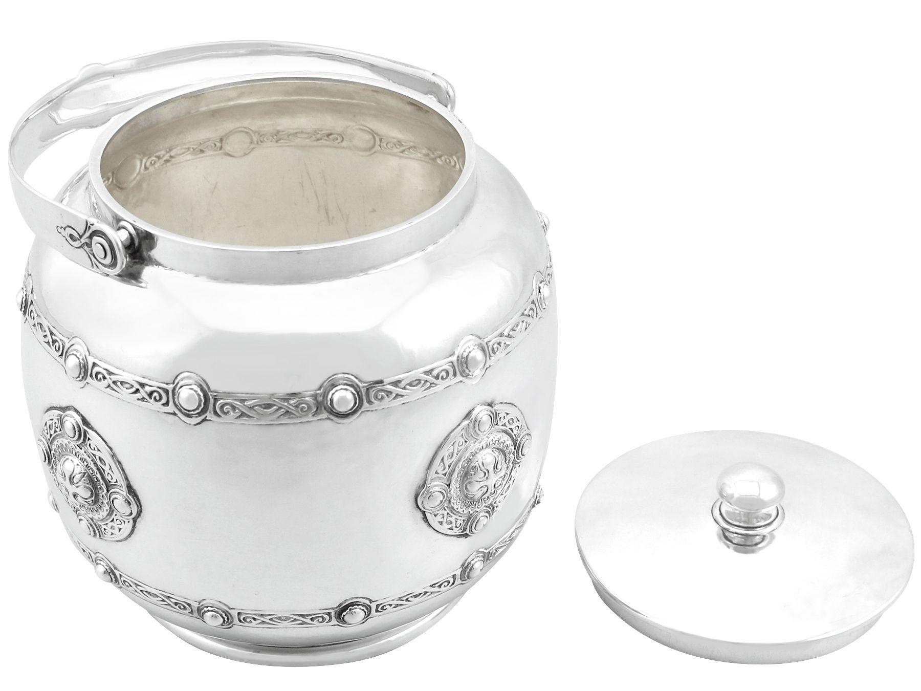 Antique Sterling Biscuit Barrel by Liberty & Co Ltd In Excellent Condition For Sale In Jesmond, Newcastle Upon Tyne