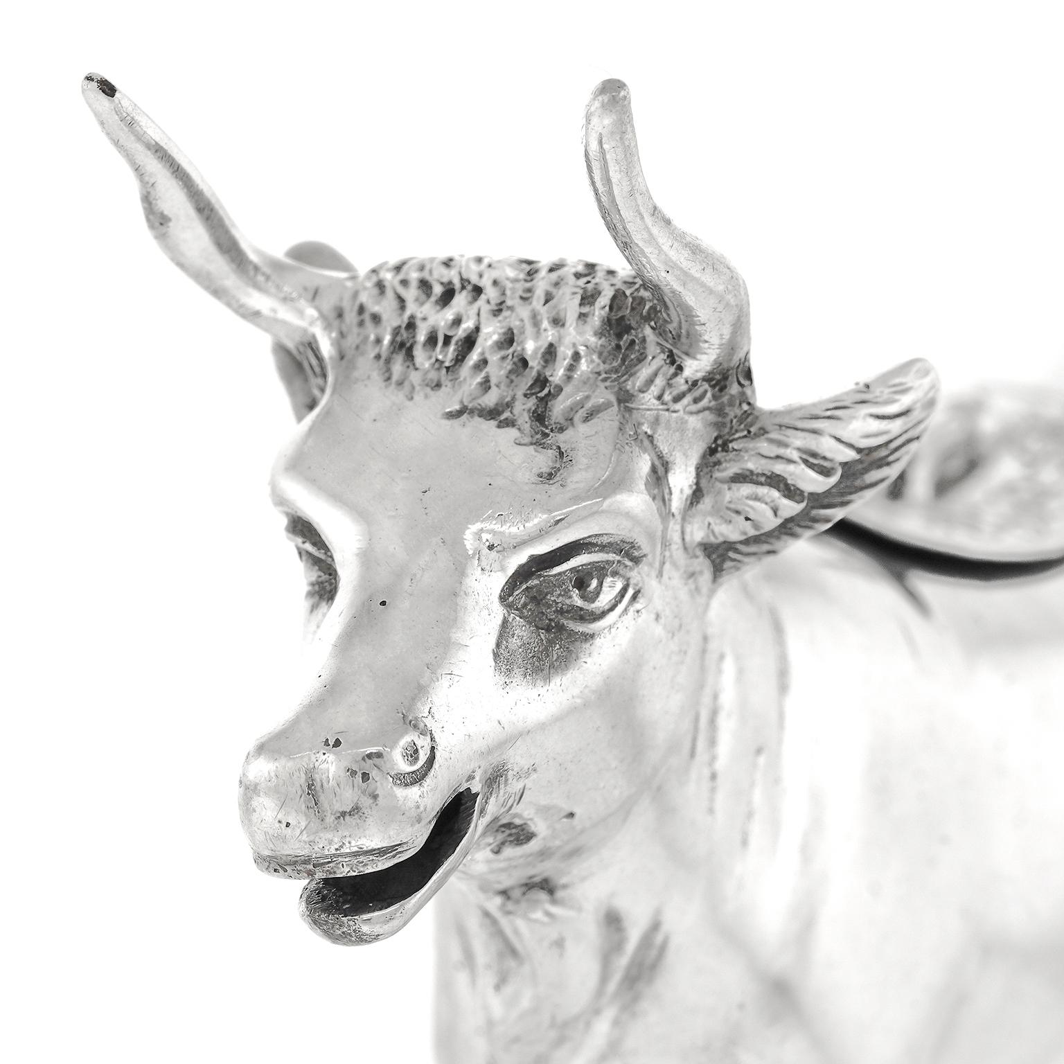 Antique Sterling Cow Creamer In Excellent Condition For Sale In Litchfield, CT