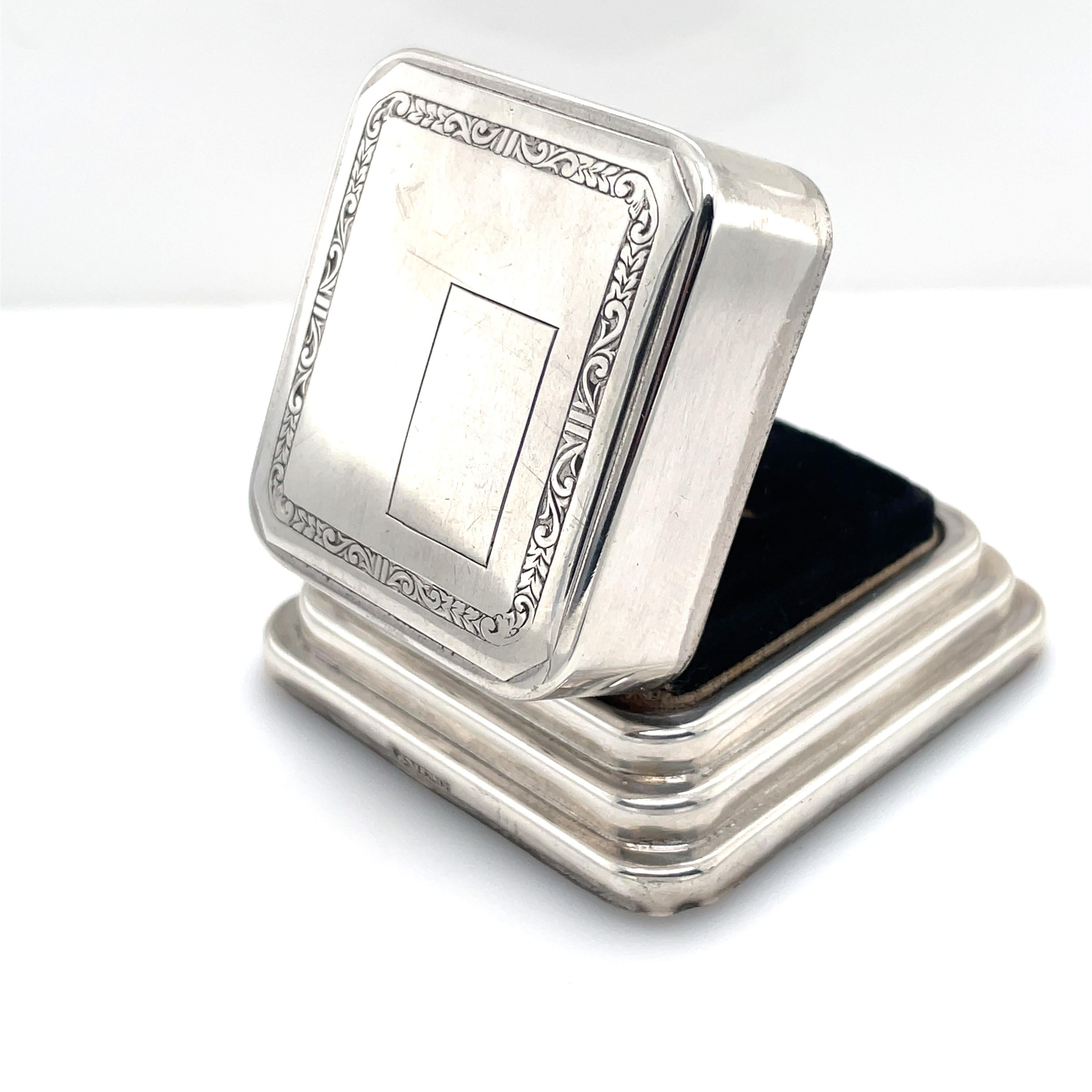 Antique Sterling Ring Box In Good Condition For Sale In New York, NY