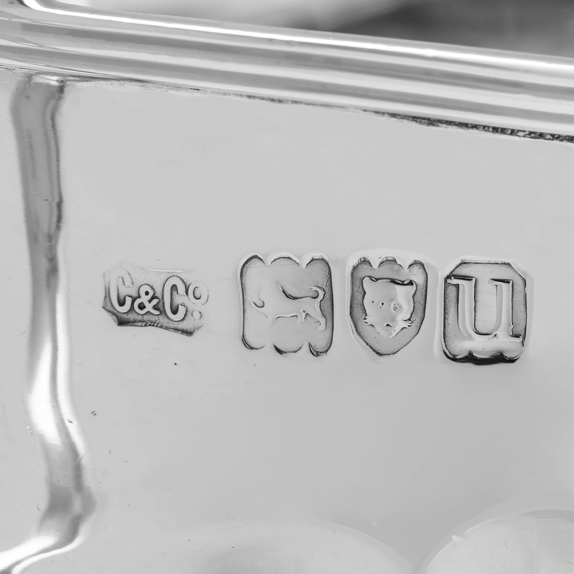 Argent sterling Service à thé de 3 pièces en argent sterling antique de Carrington & Co. Londres 1915 en vente