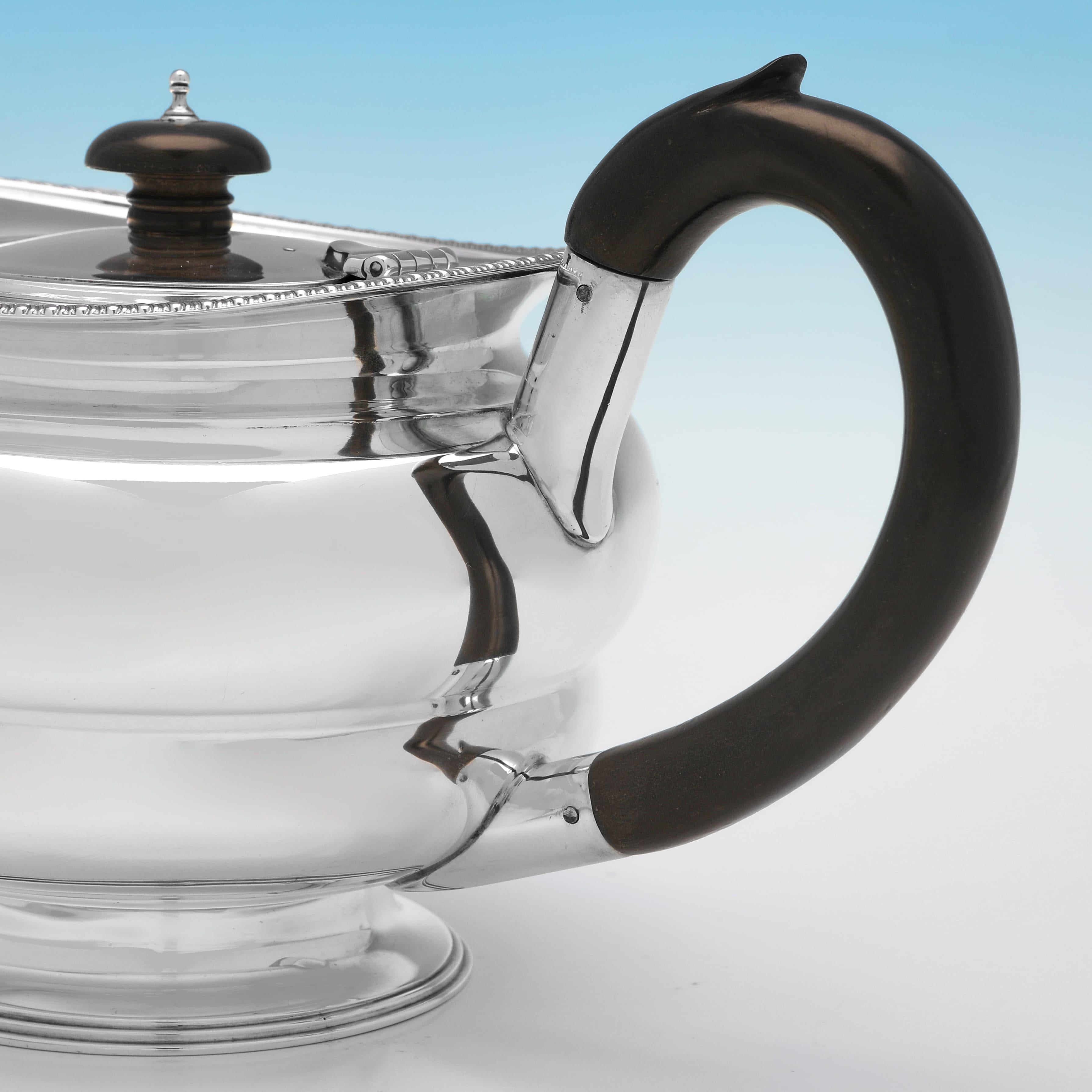 Antique Sterling Silver 5 Piece Tea Set - Hallmarked London 1922 For Sale 3