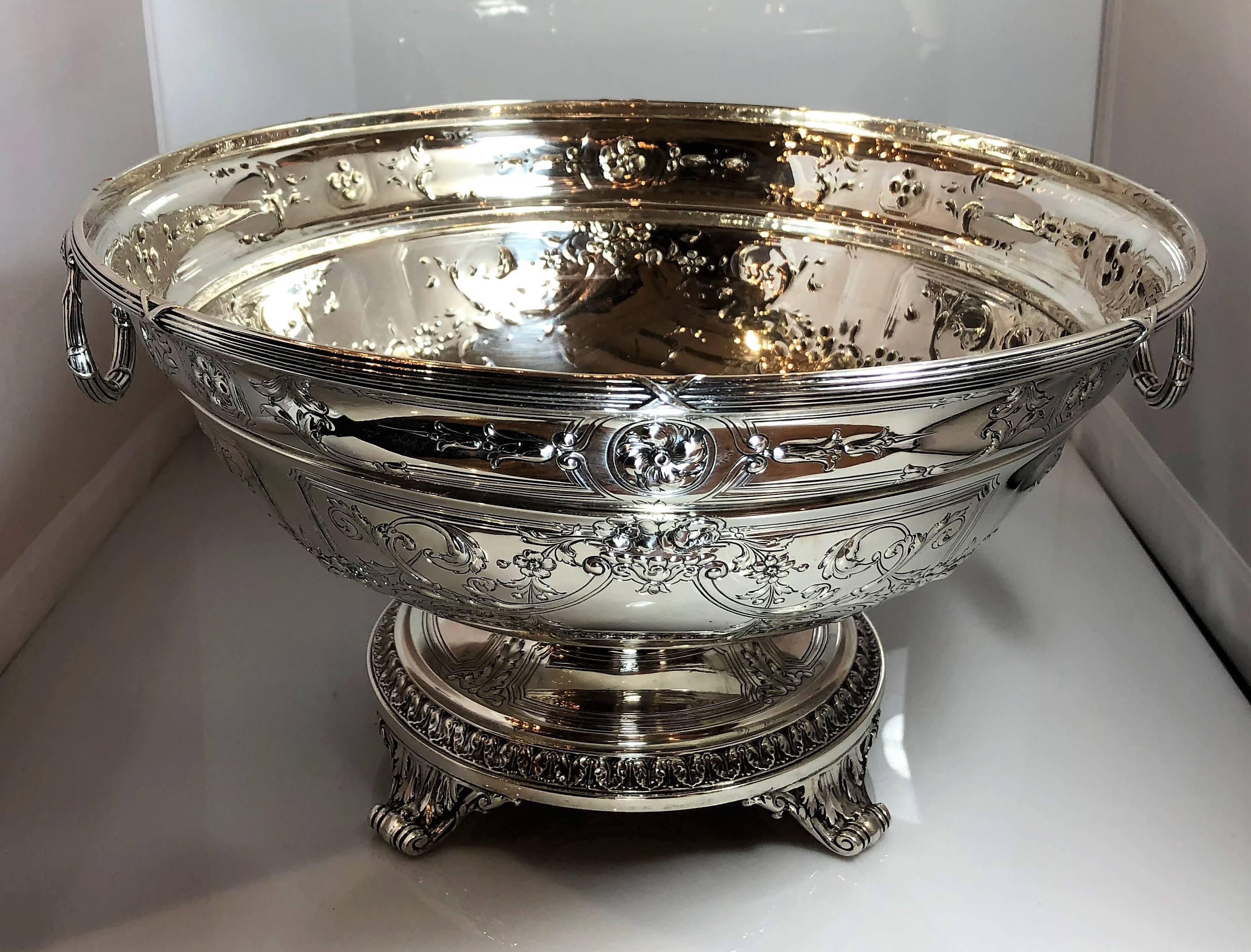 Antique Sterling Silver American Gorham Punch Bowl Centrepiece, circa 1890-1900 In Good Condition In New Orleans, LA