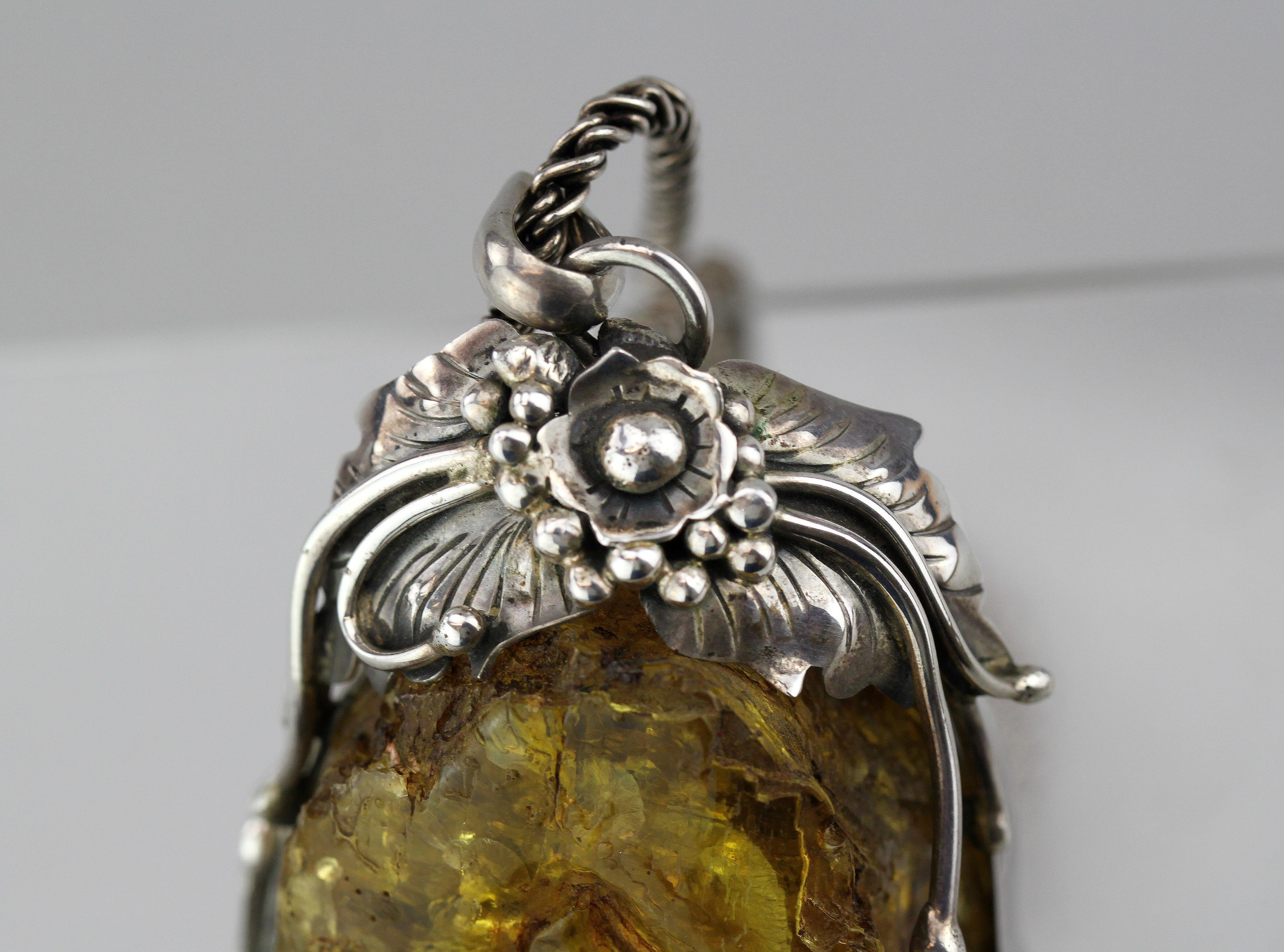 Women's or Men's Antique Sterling Silver and Amber Carving Pendant Necklace, St. Petersburg, 1892 For Sale