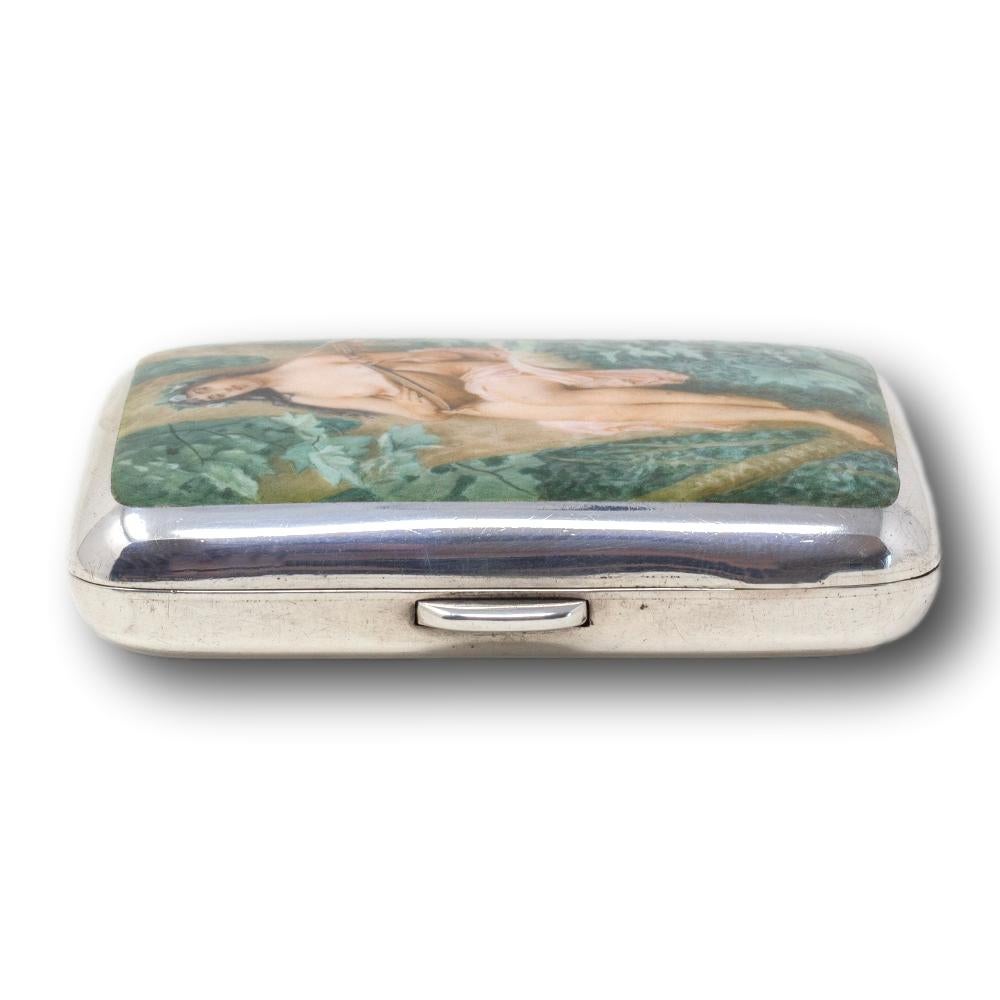 Pitillera antigua de plata de ley y esmalte de Robert Chandler Vaciado en venta