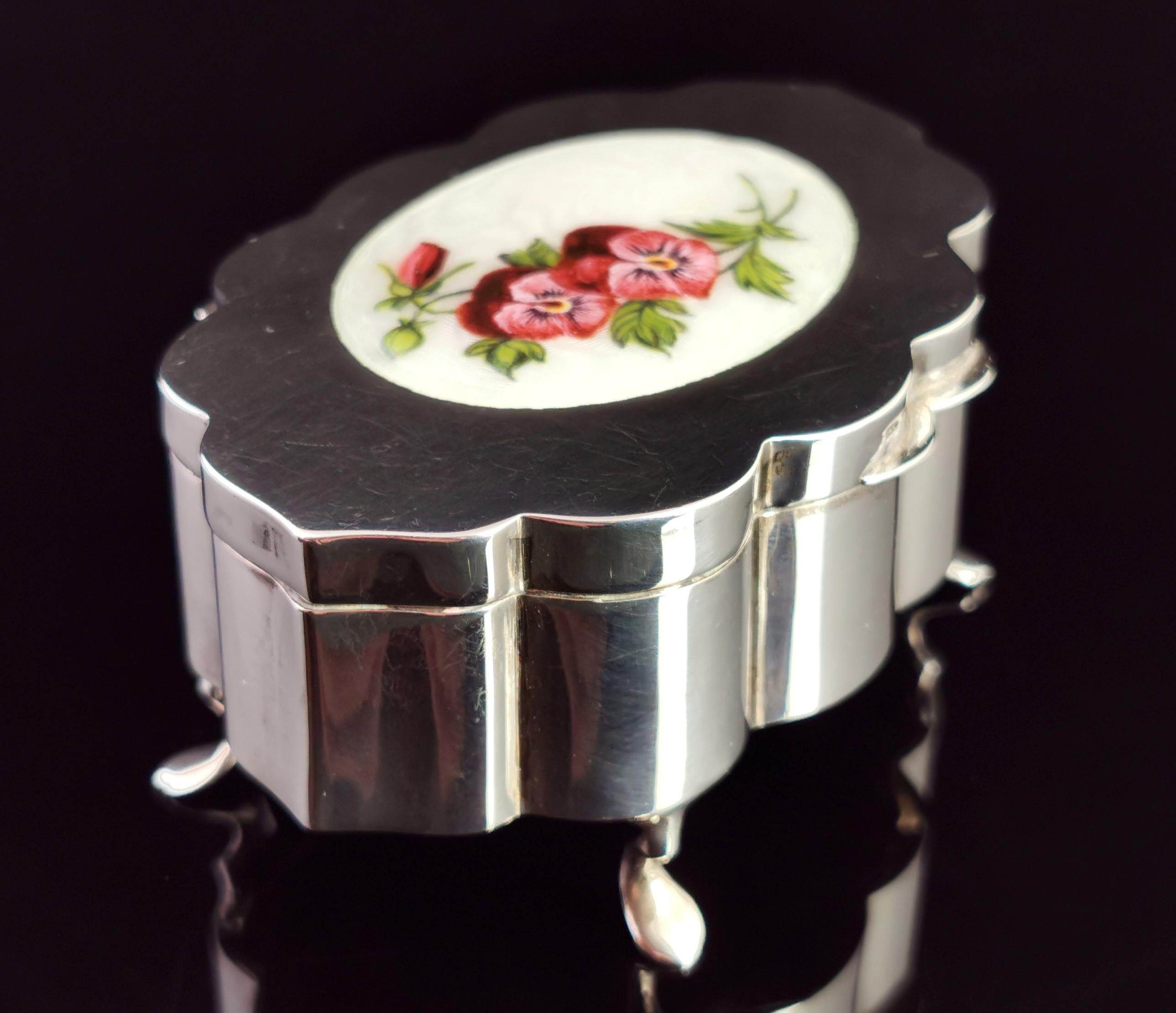 Antique Sterling Silver and Enamel Jewellery Casket, Floral For Sale 3