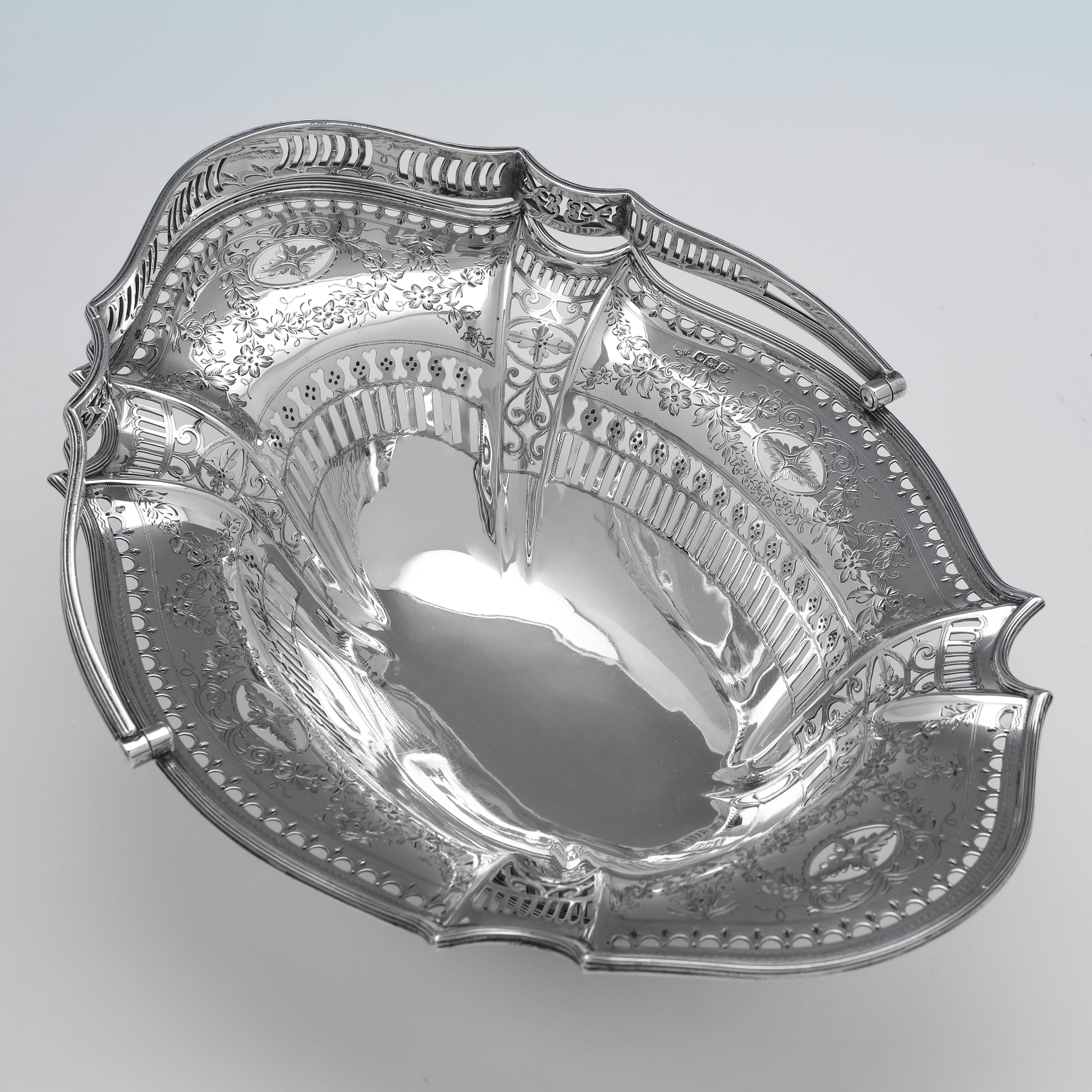 Edoardiano Antico cestino in argento sterling con decorazione traforata e incisa - 1919 in vendita