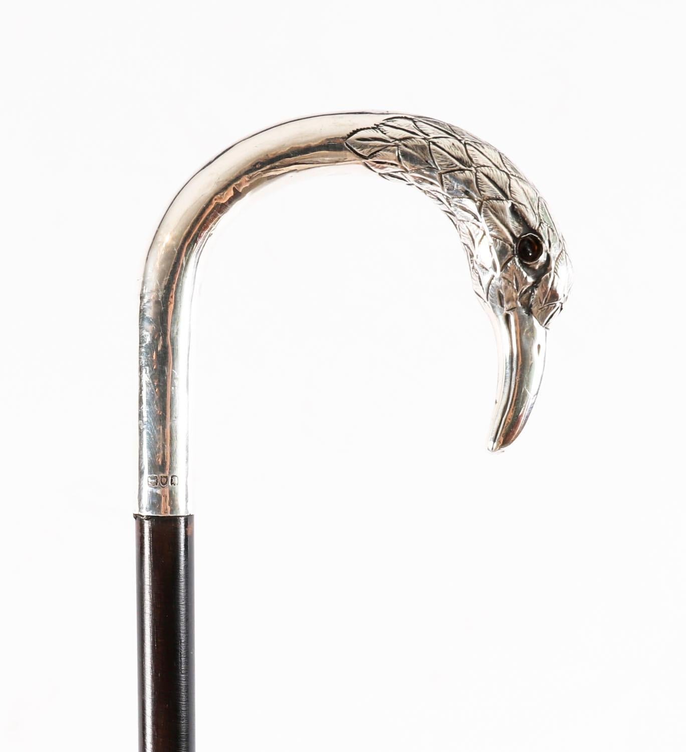 Inizio XX secolo Bastone da passeggio antico in argento sterling con uccello Londra 1914 90 cm 35,5 pollici in vendita
