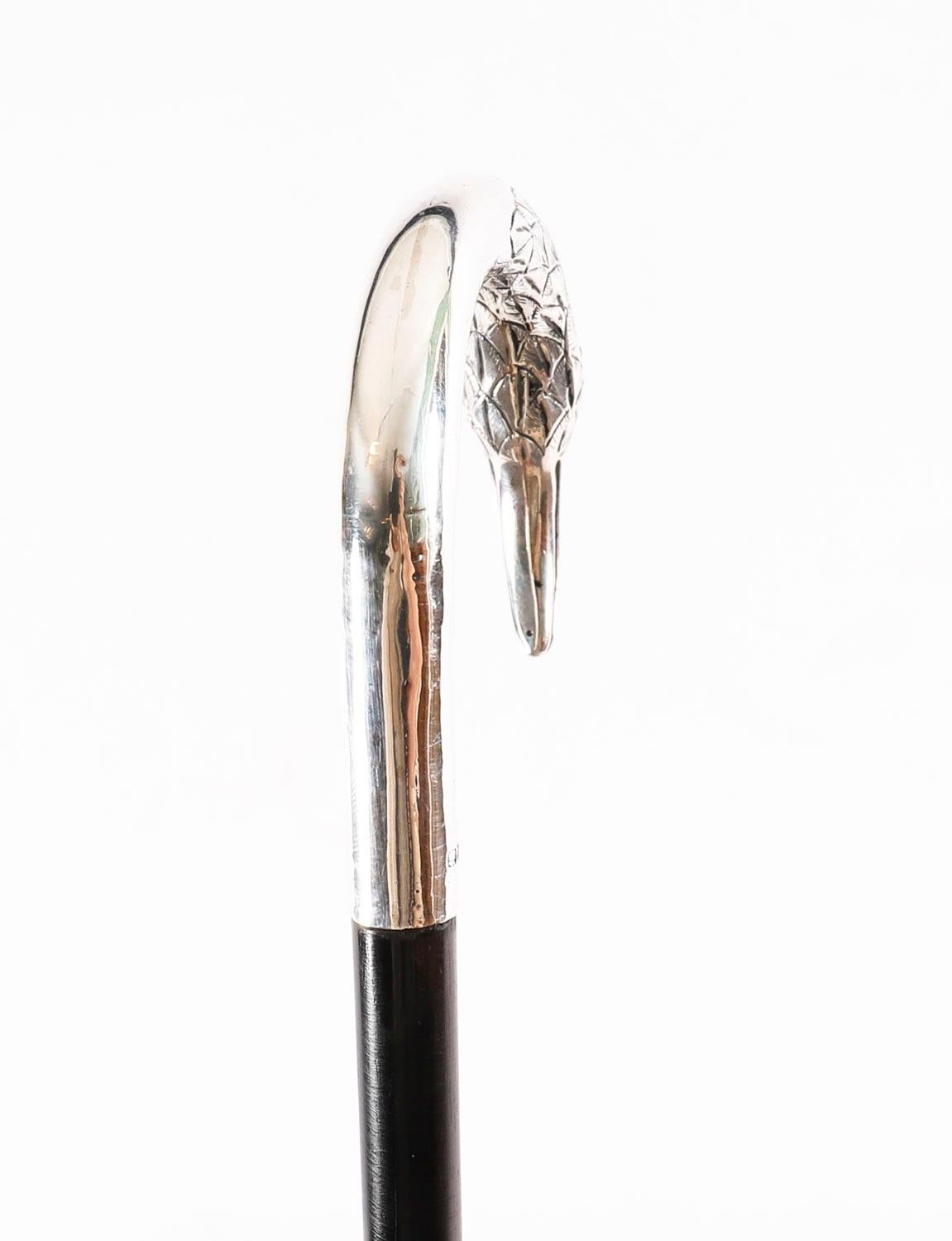Argento Bastone da passeggio antico in argento sterling con uccello Londra 1914 90 cm 35,5 pollici in vendita