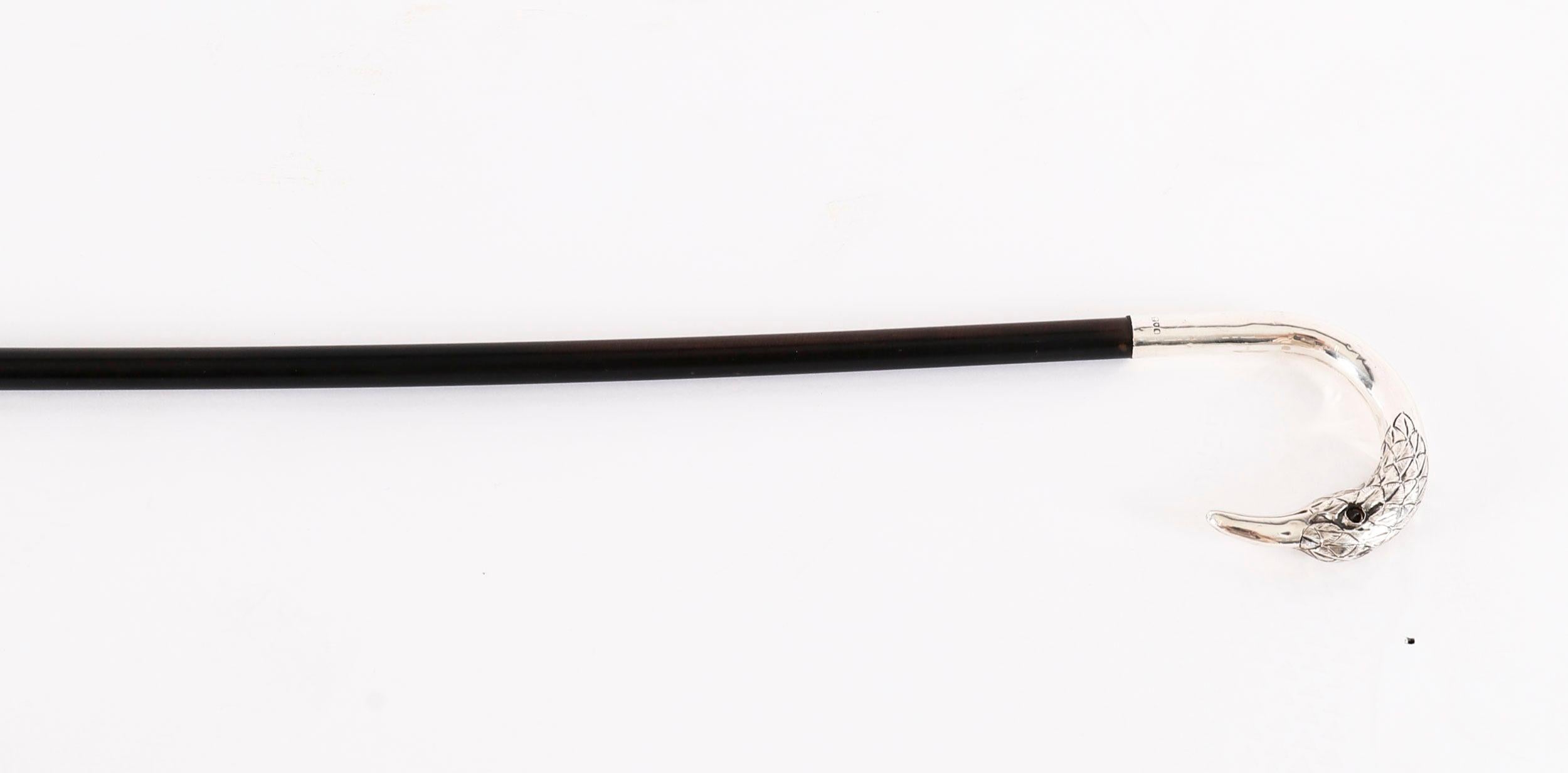 Bastone da passeggio antico in argento sterling con uccello Londra 1914 90 cm 35,5 pollici in vendita 2