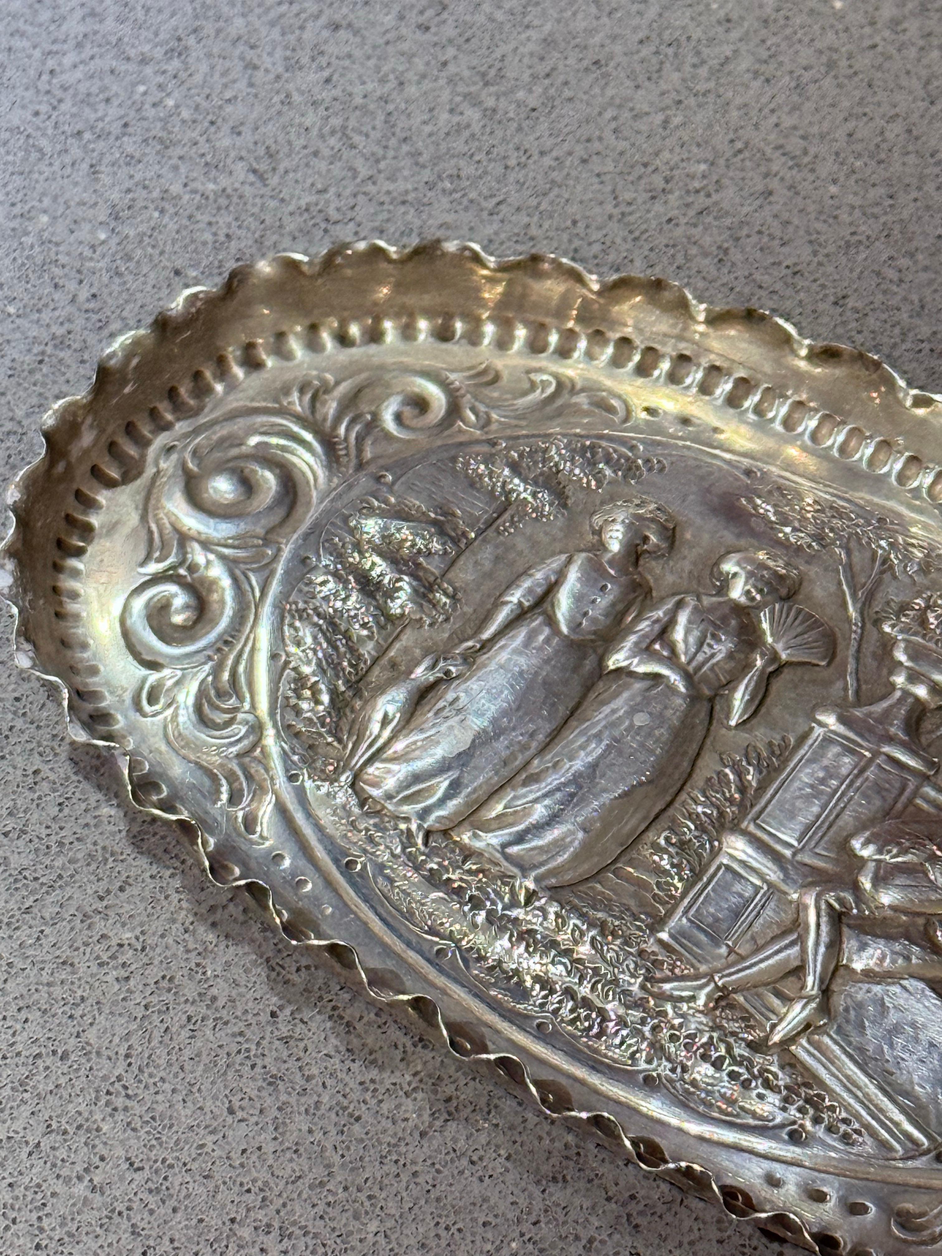 Antike Sterling Silber Schale Kleiner Obstkorb Relief Pictori Dekoratives Objekt im Angebot 5