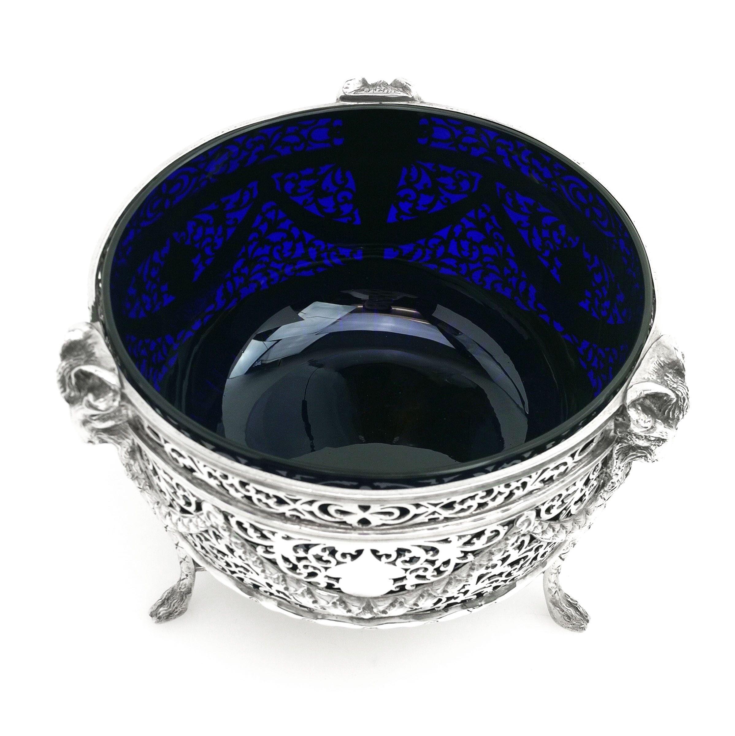Antique Sterling Silver Bowl with Blue Glass Liner 1909 In Good Condition For Sale In London, GB
