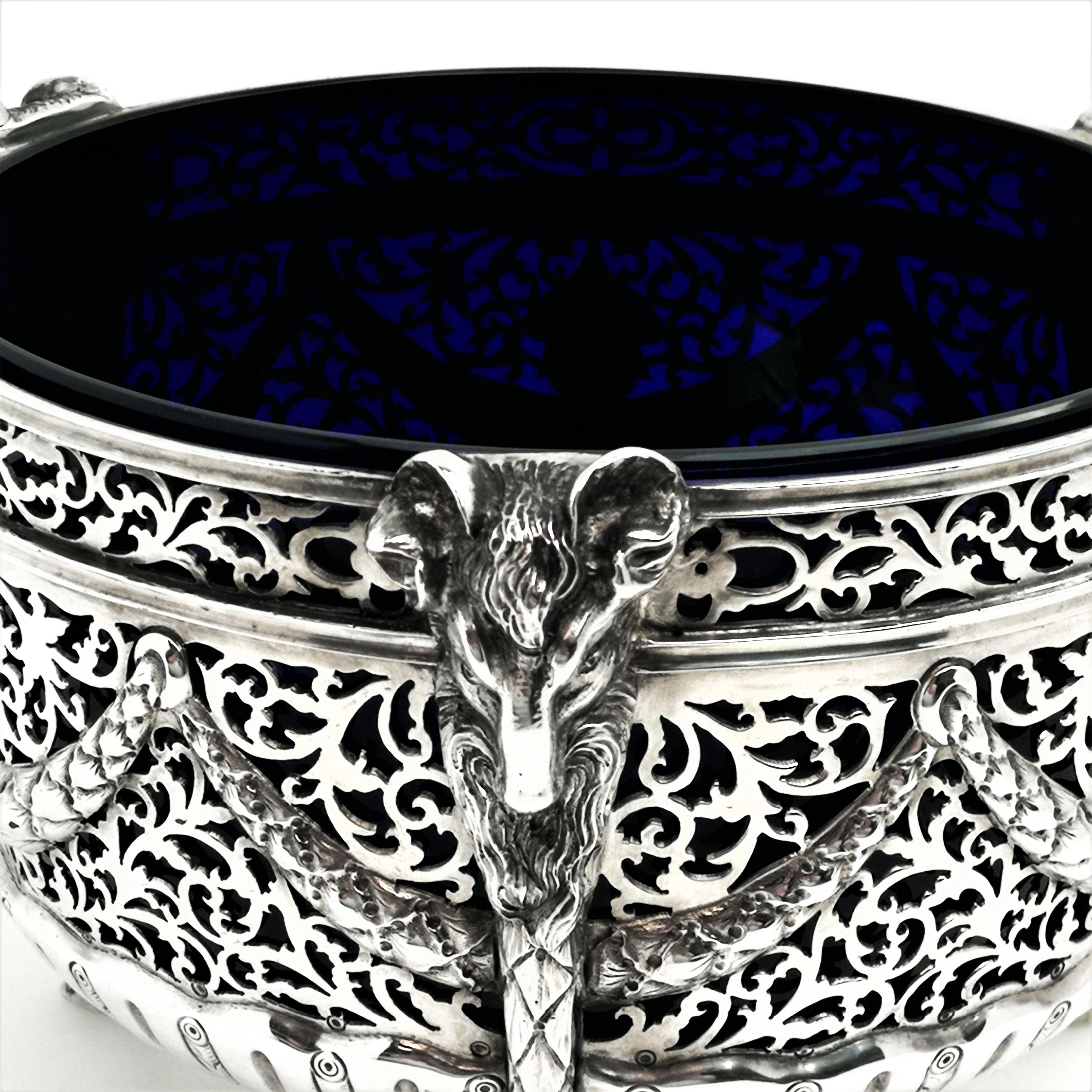 Antique Sterling Silver Bowl with Blue Glass Liner 1909 For Sale 2