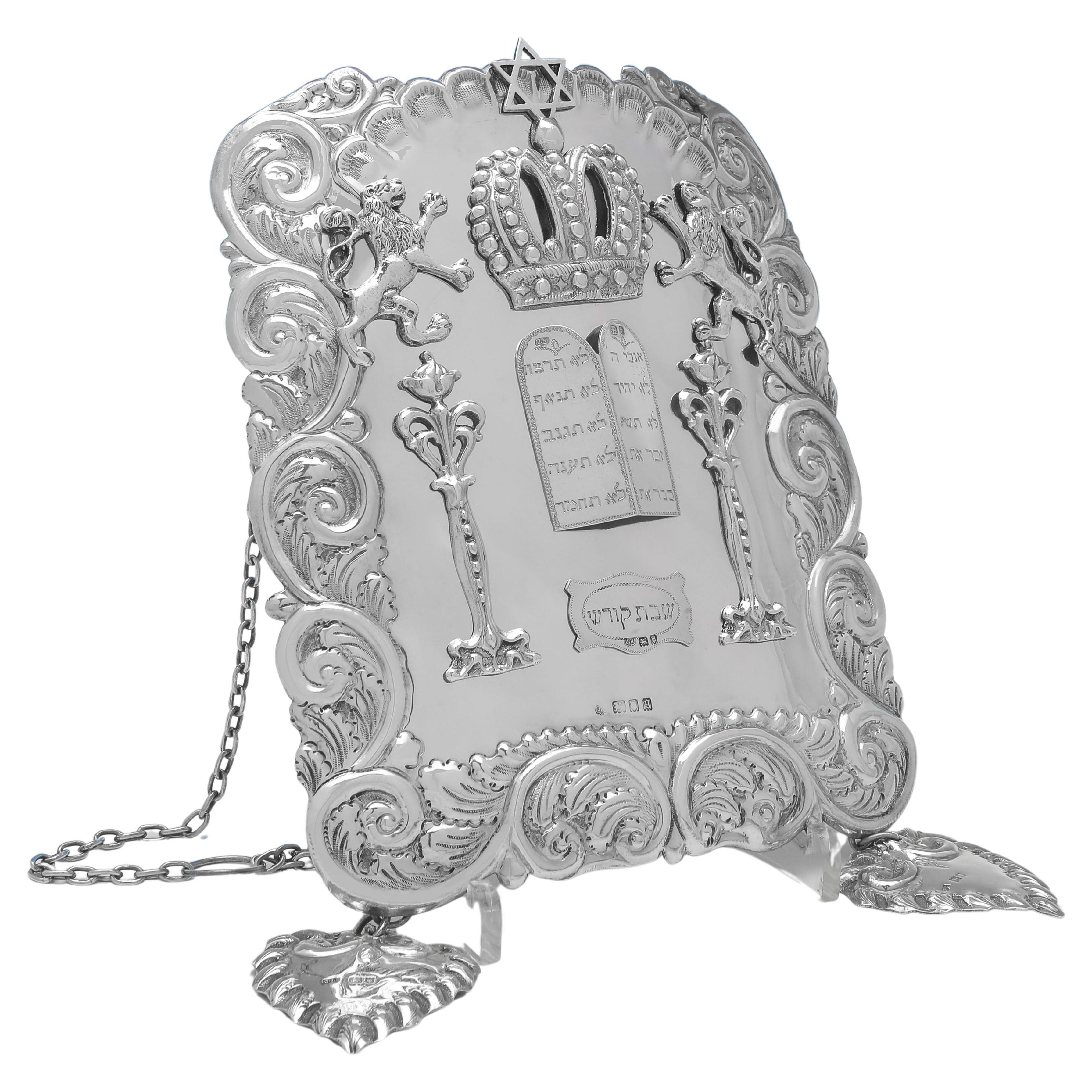 Antique Sterling Silver Breastplate - Judaica - London 1922 Jacob Rosenzweig For Sale