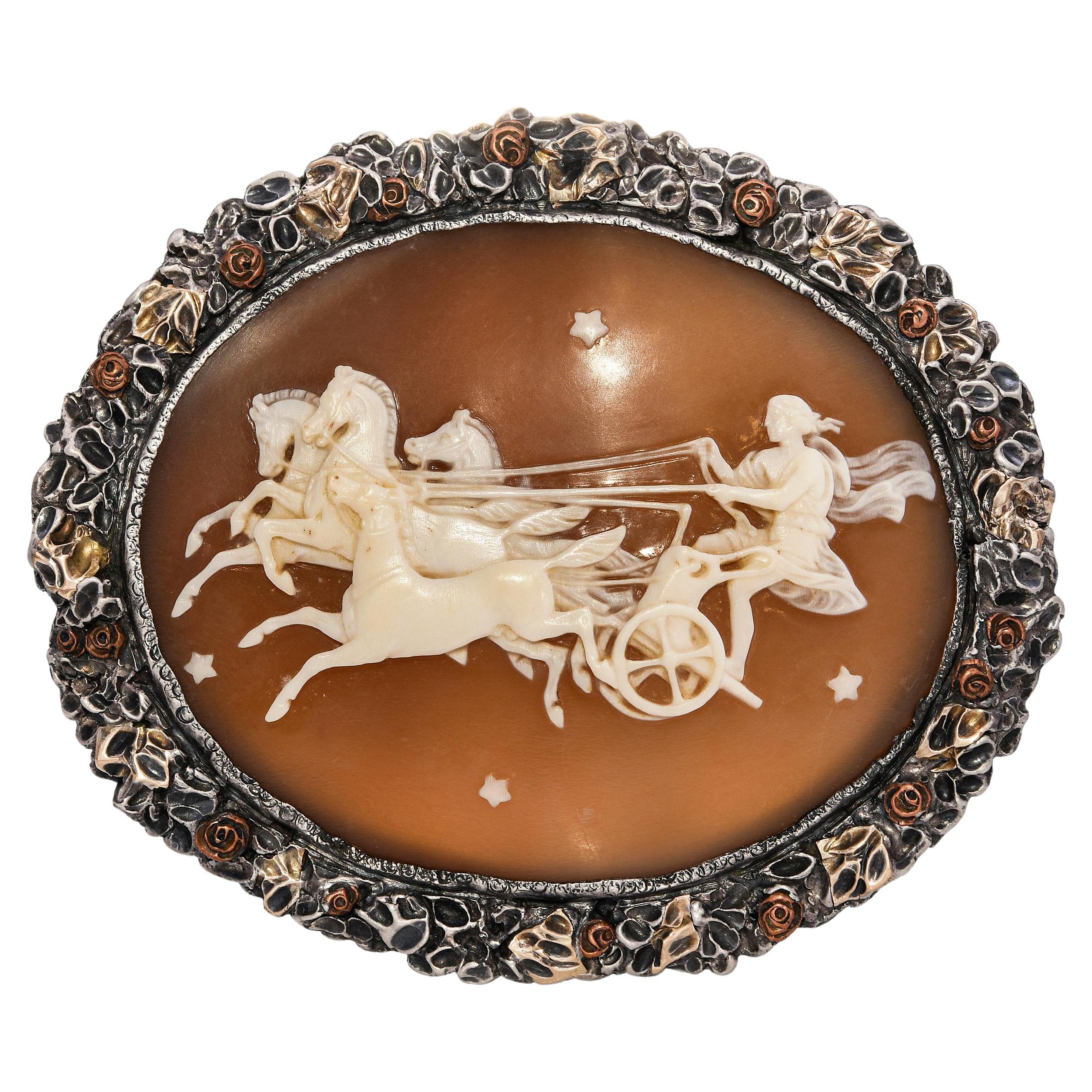 Alfiler broche con camafeo de plata de ley antigua La noche viene corriendo como metáfora en venta