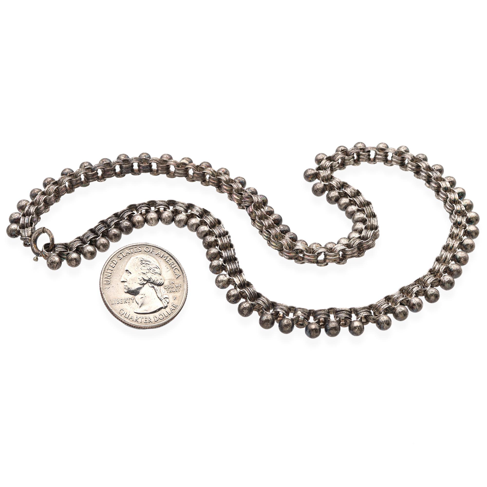 Collana a catena a palla di cannone in argento sterling antico In condizioni buone in vendita a New York, NY