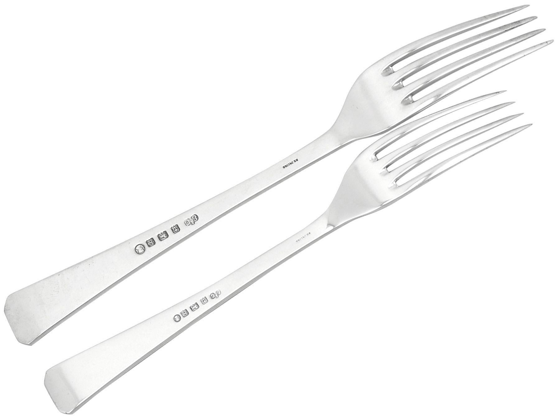 Mid-20th Century Art Deco Sterling Silver Canteen of Cutlery for Twelve Persons For Sale