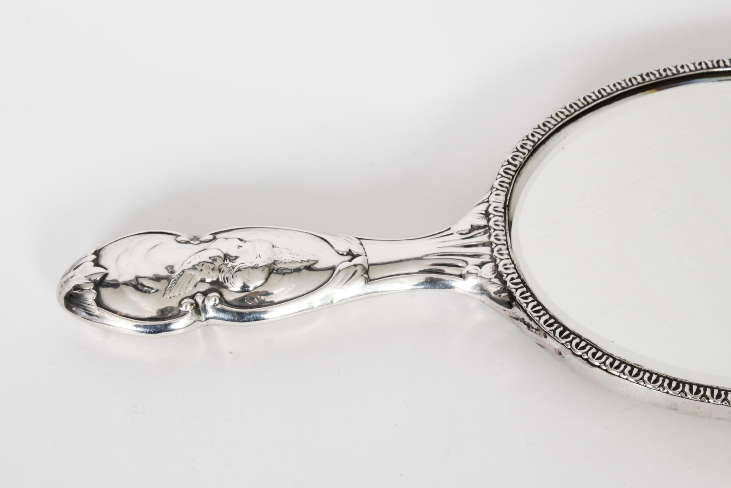 Argent Antique miroir à main chérubins en argent sterling 1905 William Comyns & Sons en vente