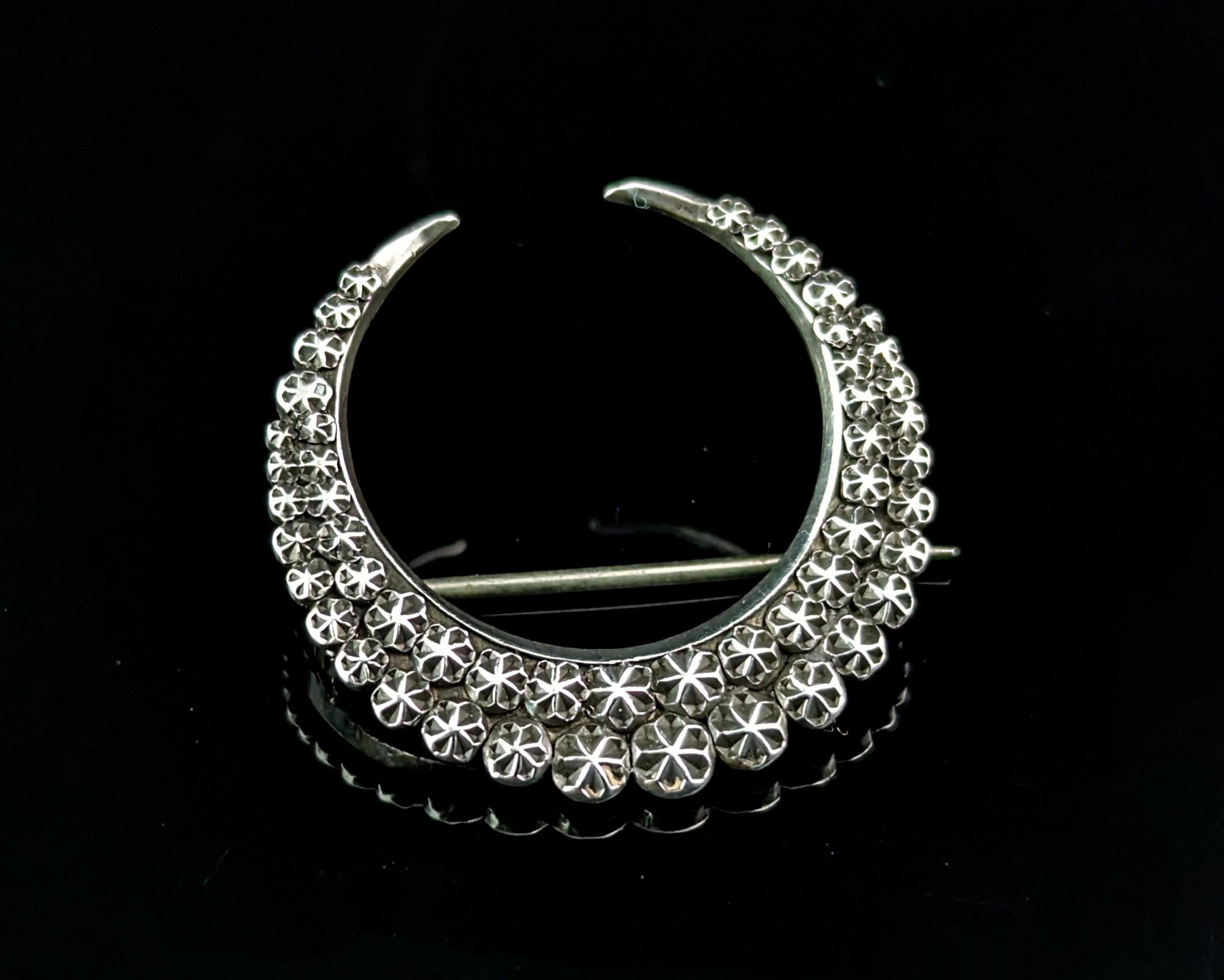 Antique sterling silver Crescent moon brooch, Charles Horner  In Good Condition In NEWARK, GB