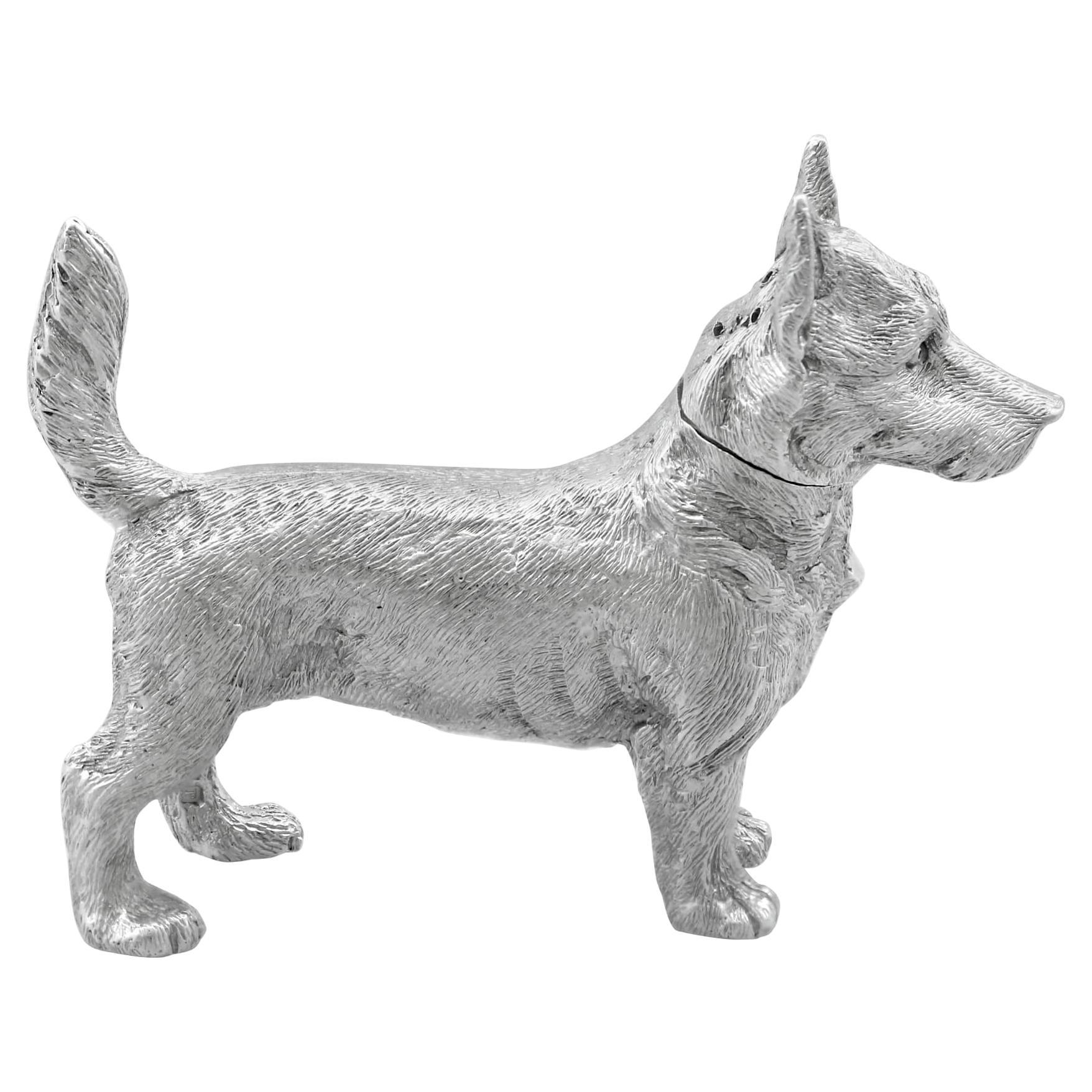 Antikes Sterlingsilber Terrier-Hunde-Pfefferblatt aus Sterlingsilber