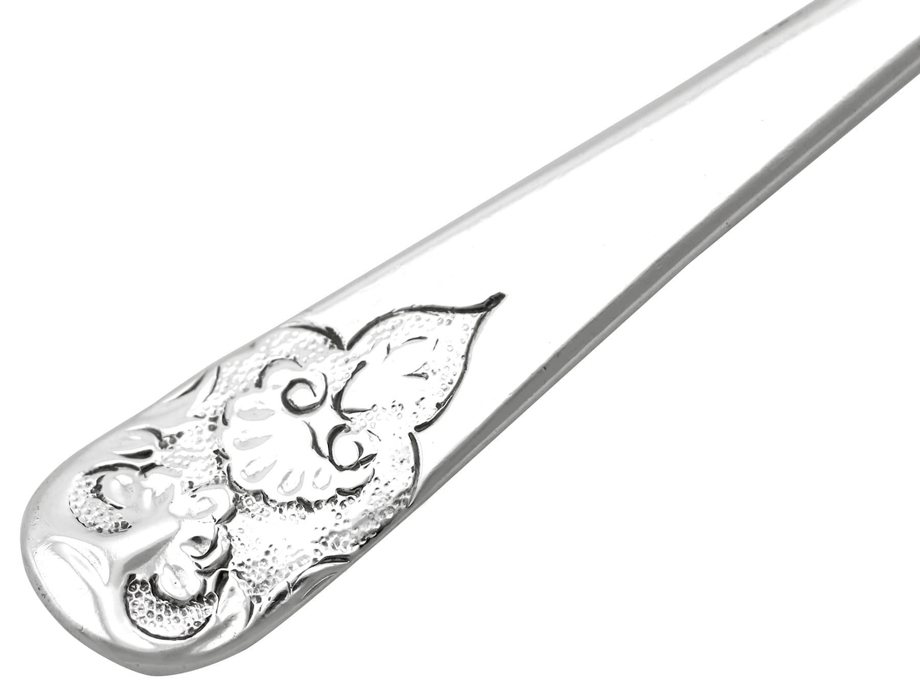 Ensemble de brochettes à œufs anciennes en argent sterling pour trois personnes en vente 2