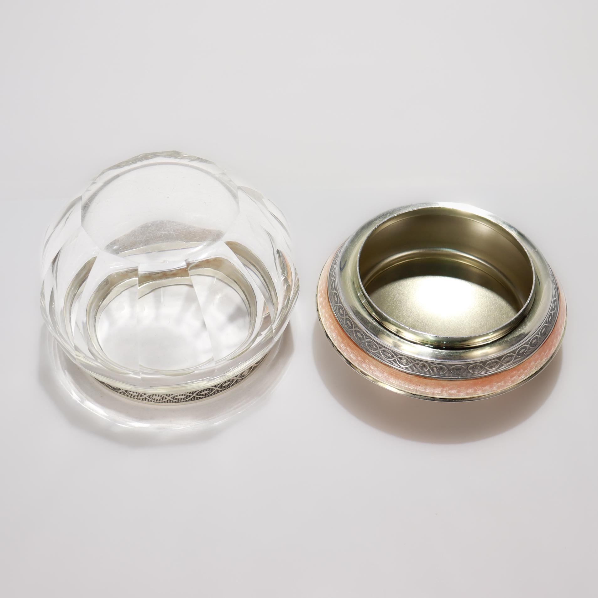 Ancienne boîte à vêtements en argent, émail et verre avec un paon pour Gorham en vente 5