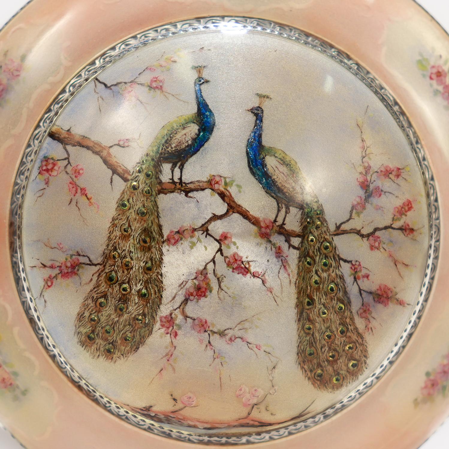 Ancienne boîte à vêtements en argent, émail et verre avec un paon pour Gorham en vente 8