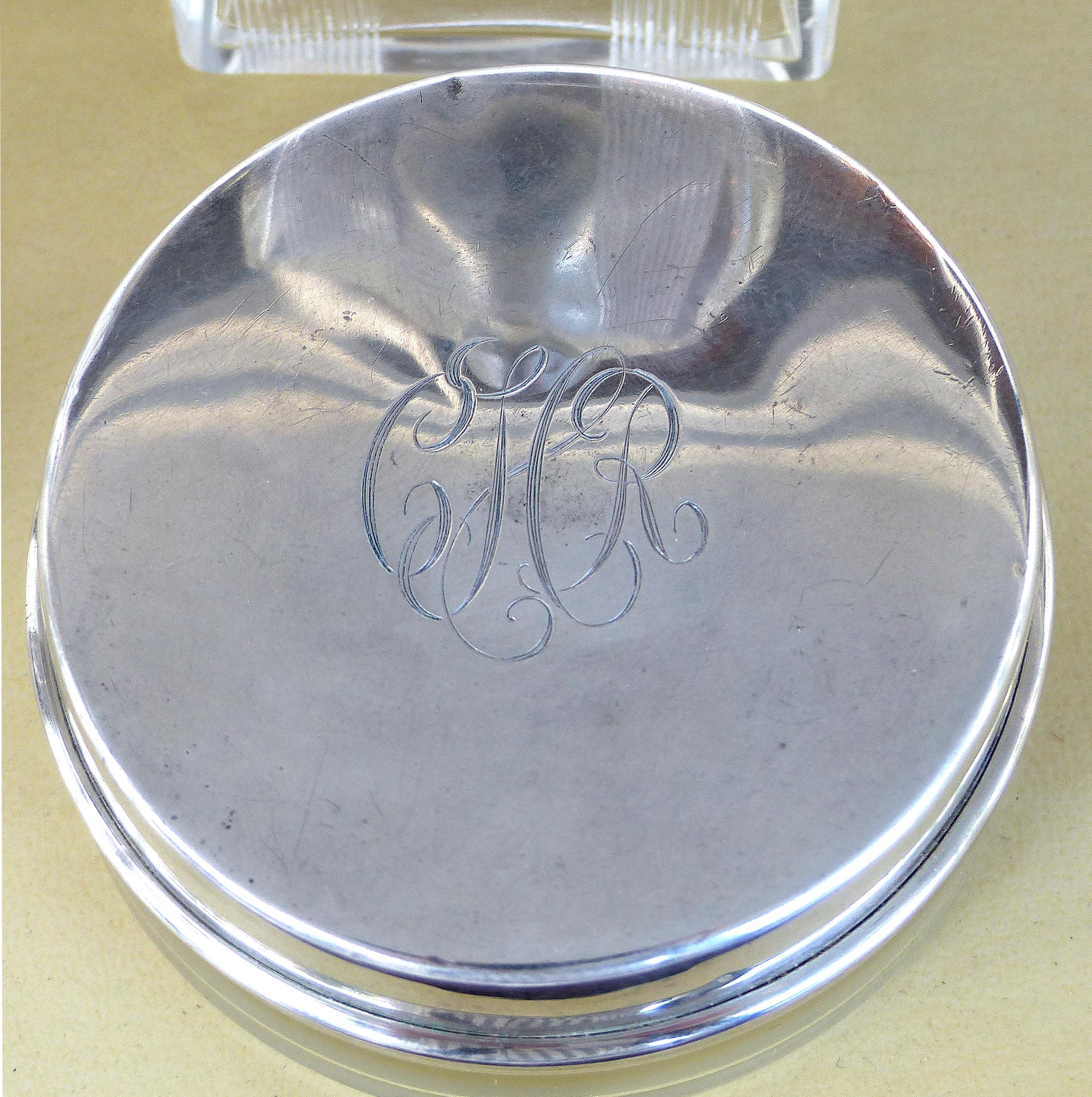 20th Century Antique Sterling Silver Engraved Ladies' Vanity Dressing Set 
