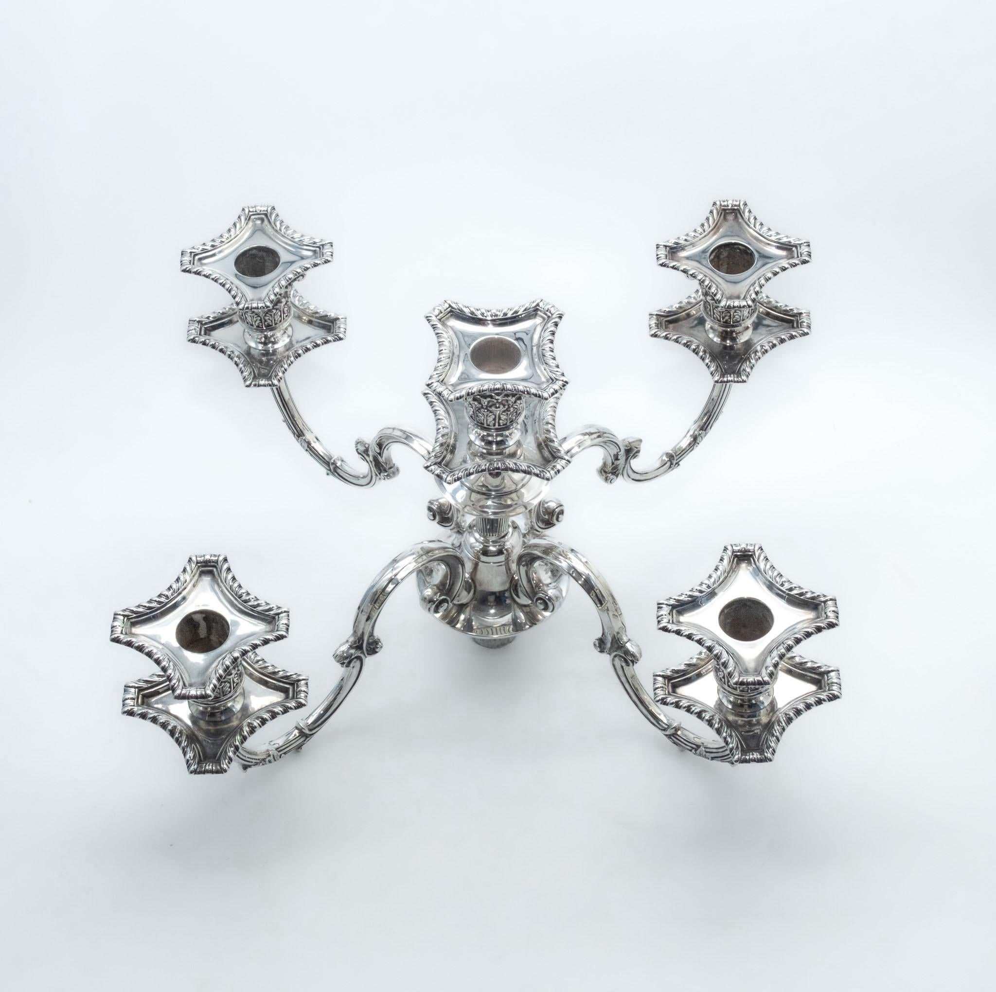 Antico candelabro in argento sterling a cinque luci Goldsmiths & Silversmiths London in vendita 4