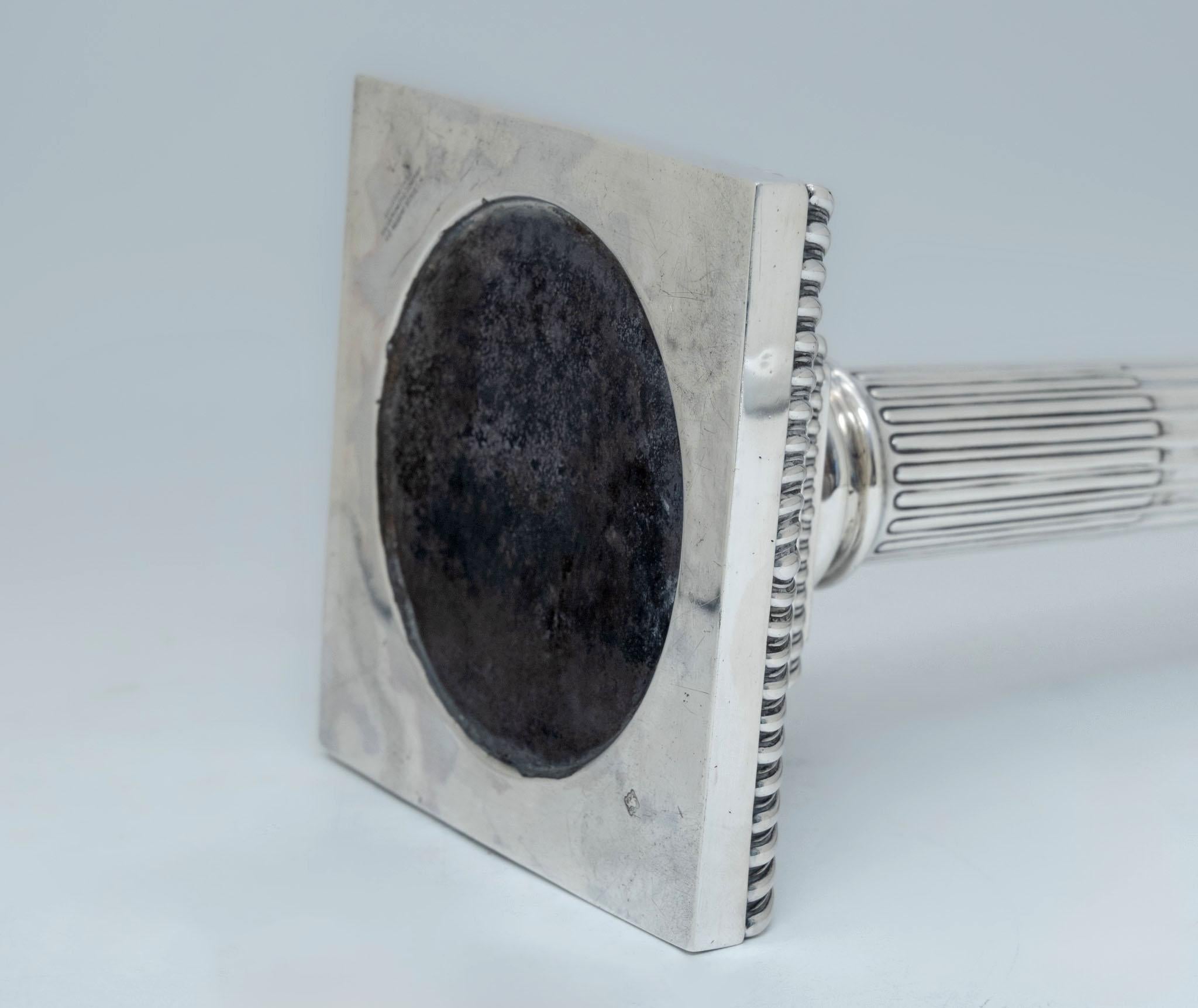 Antico candelabro in argento sterling a cinque luci Goldsmiths & Silversmiths London in vendita 9