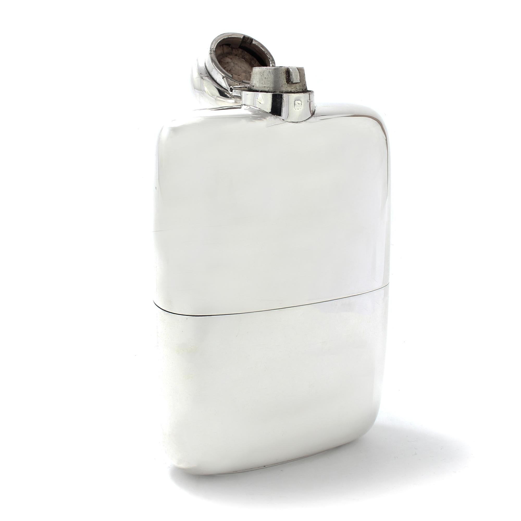 British Antique Sterling Silver Flask, London 1905, Josiah Williams & Co For Sale