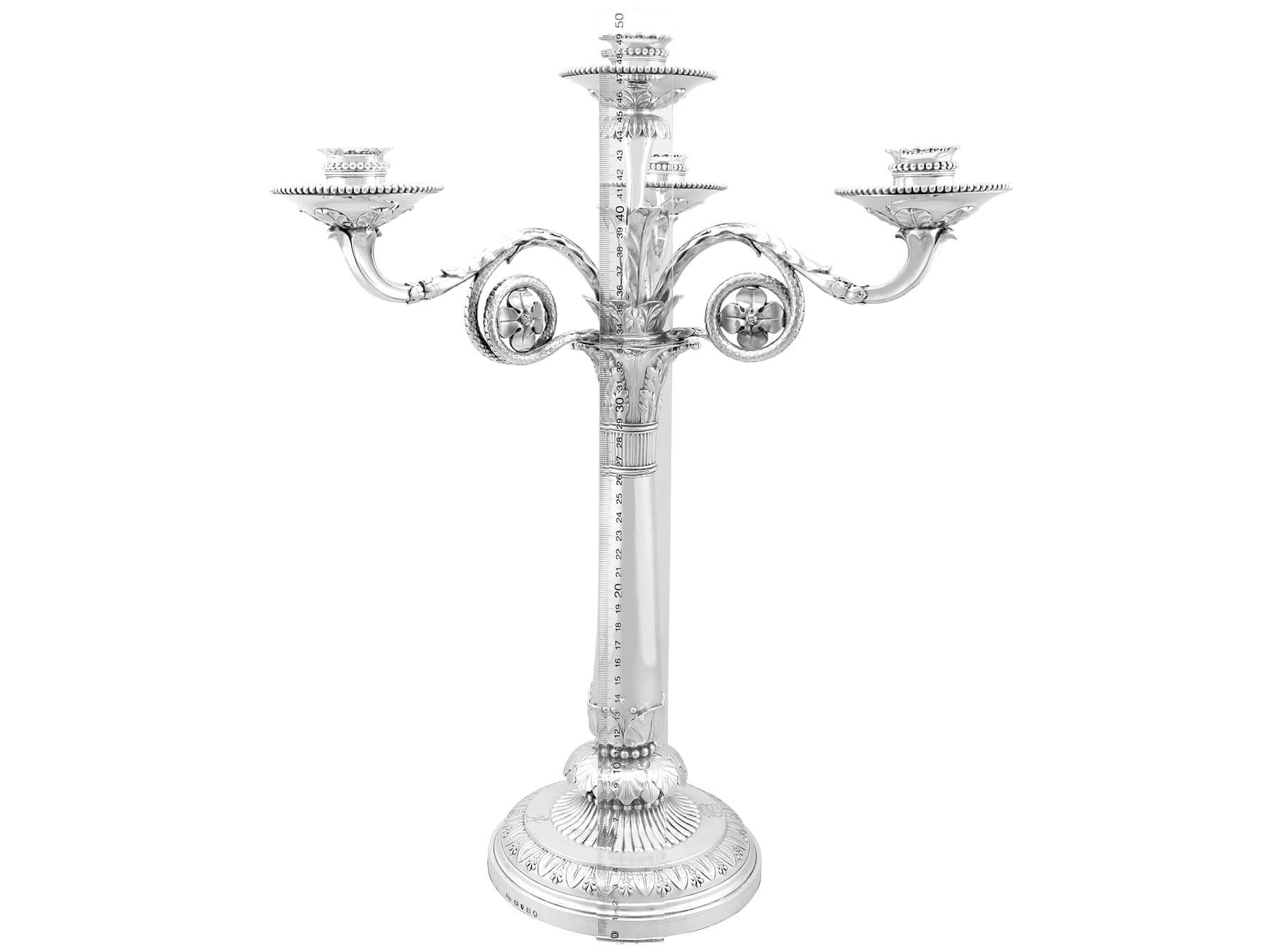 Antico candelabro a quattro luci in argento sterling in vendita 7