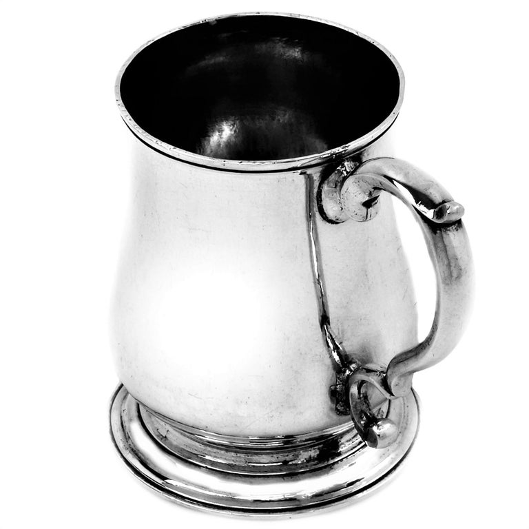 Antique Sterling Silver George II Half Pint Mug 1748 Christening Mug In Good Condition For Sale In London, GB