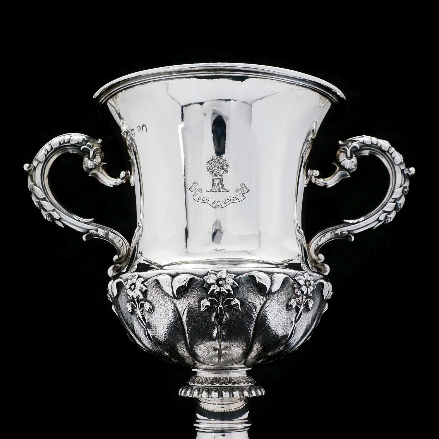 Antique Sterling Silver Georgian Cup / Vase in Campagna Form, Barnard, 1829 10