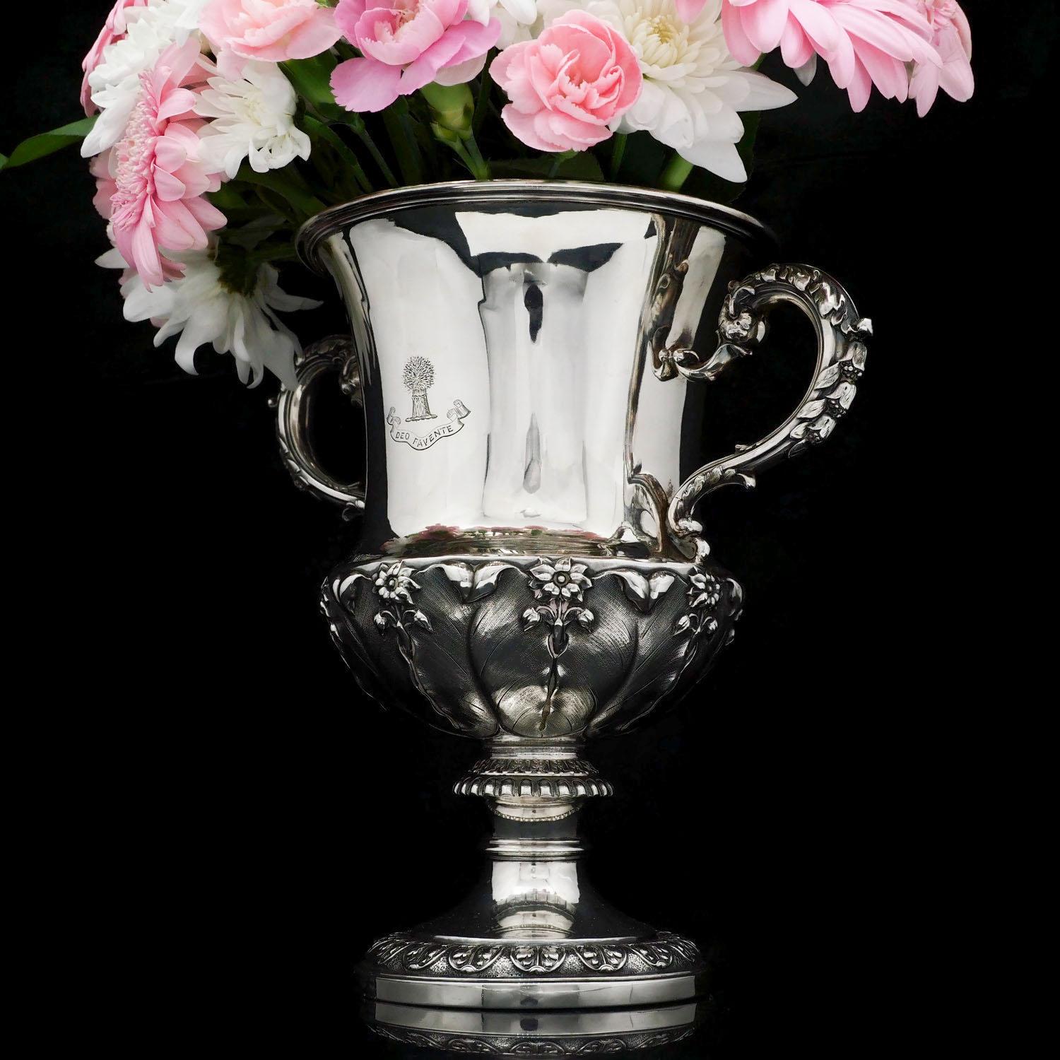 Antique Sterling Silver Georgian Cup / Vase in Campagna Form, Barnard, 1829 3
