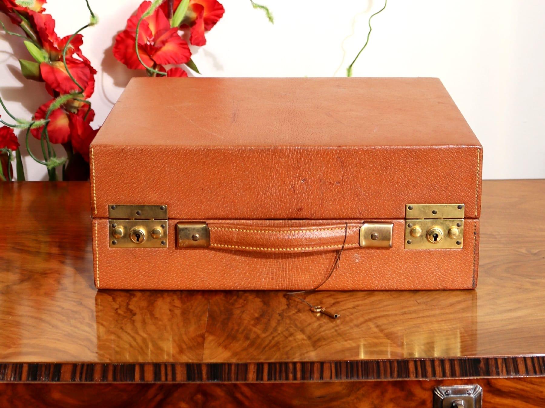 Victorian Antique Sterling Silver Gilt and Celluloid Gent's Travelling Vanity Set (1899) For Sale