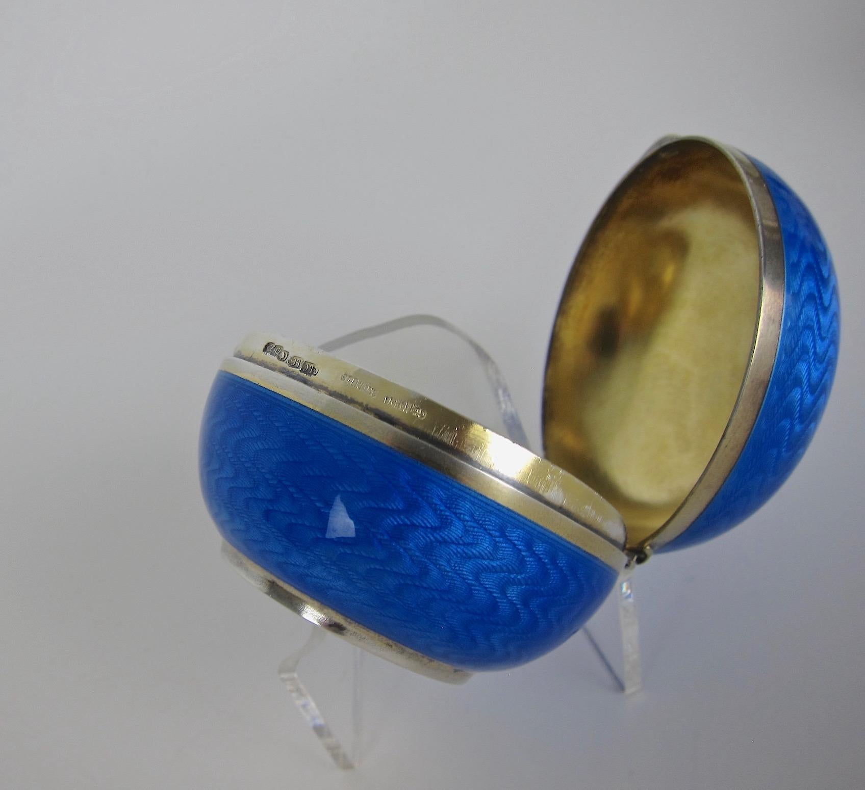 Antique Sterling Silver Gilt Domed Box with Blue Guilloche Enamel 4
