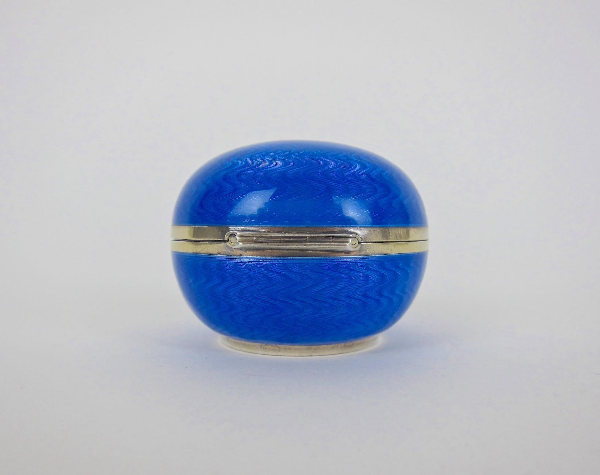 Antique Sterling Silver Gilt Domed Box with Blue Guilloche Enamel In Good Condition In Los Angeles, CA