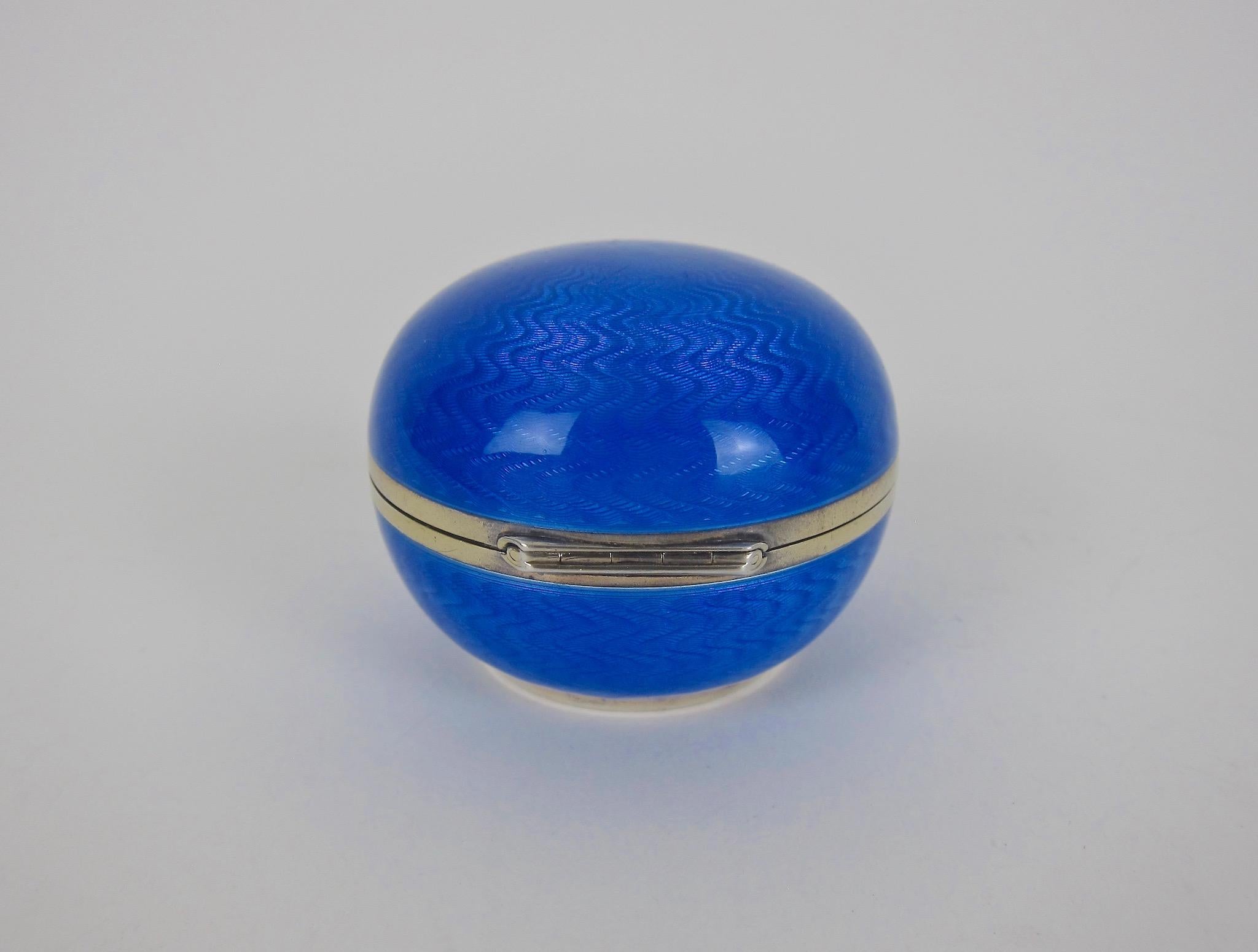 Antique Sterling Silver Gilt Domed Box with Blue Guilloche Enamel 2