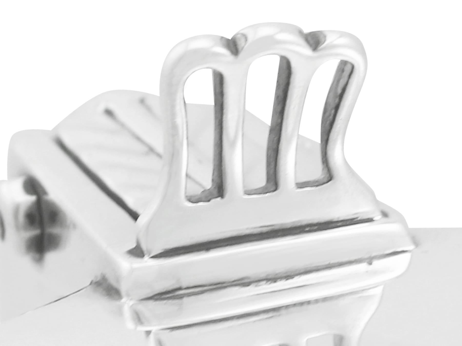 Argent sterling Antique George III Sterling Silver Half Pint Tankard (Pinte de demi-pinte) en vente