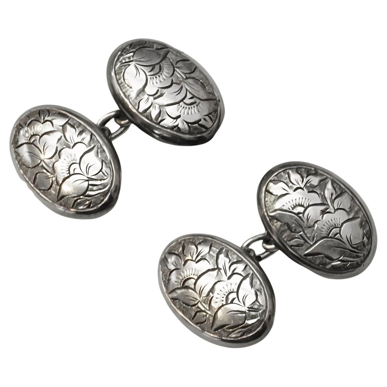 Gemelli antichi in argento Sterling incisi a mano a forma di fiore in vendita