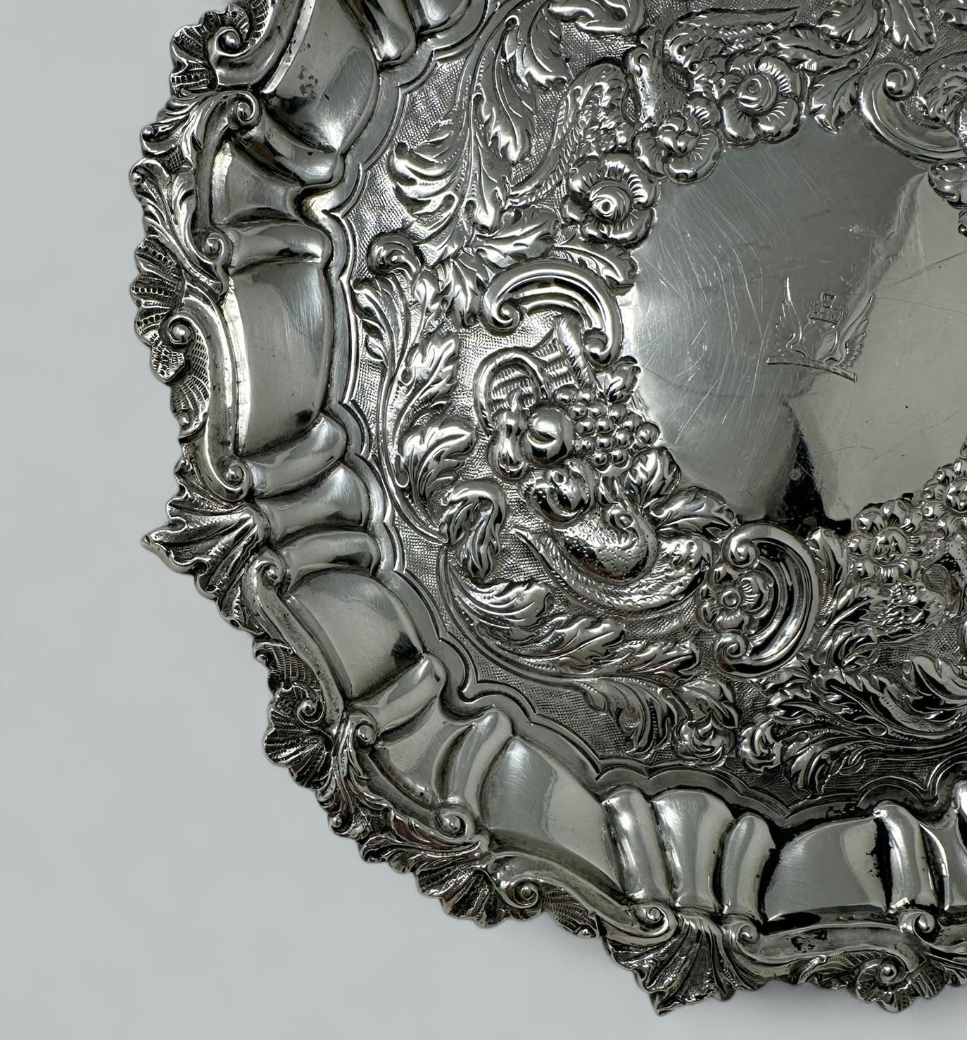 Bandeja para bebidas de plata de ley antigua irlandesa de Dublín William Nolan Georgiano en venta