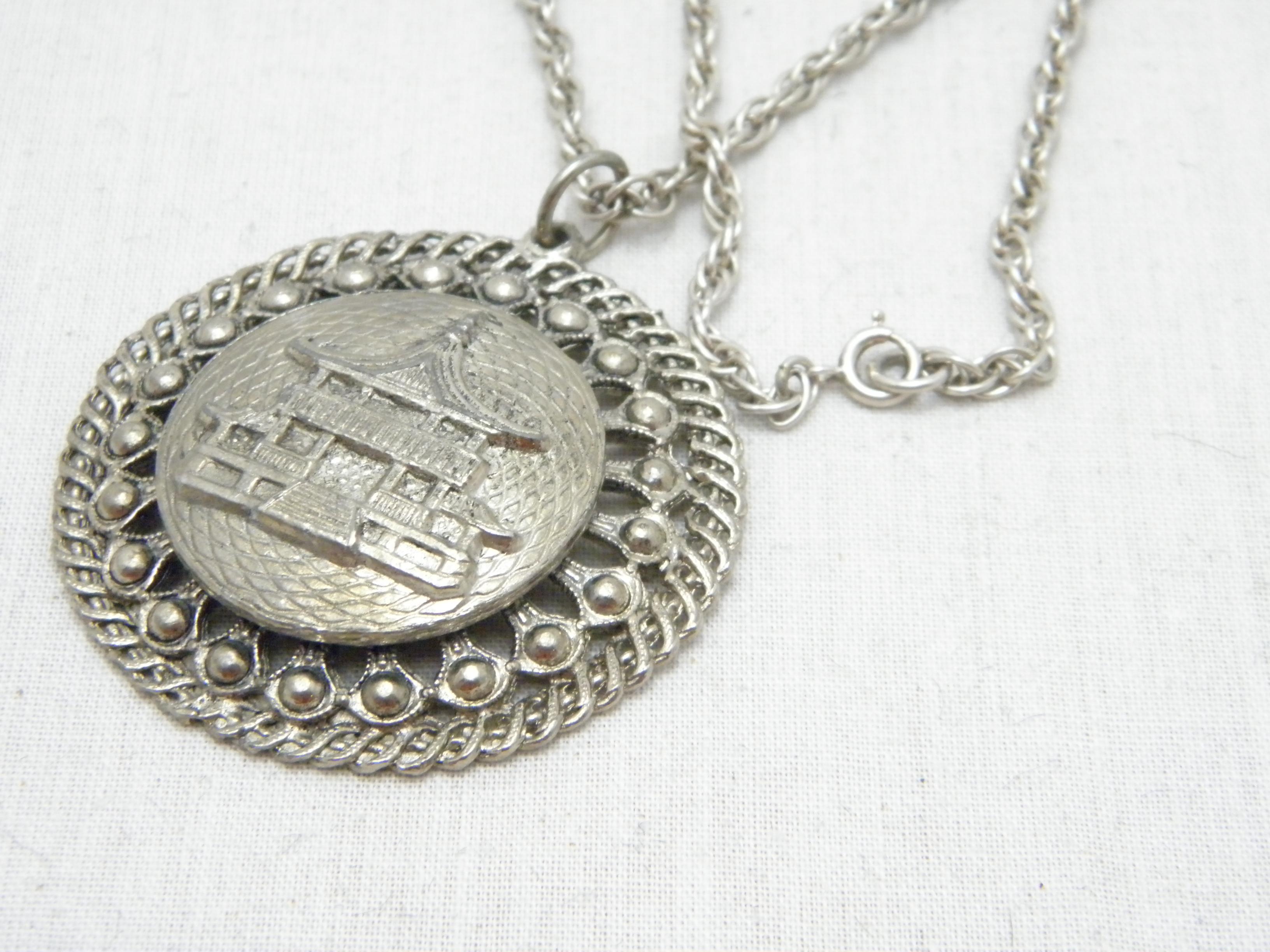 Antike antike Sterling Silber Halskette mit Pagodenanhänger aus Seil 925 22 Zoll im Angebot 5