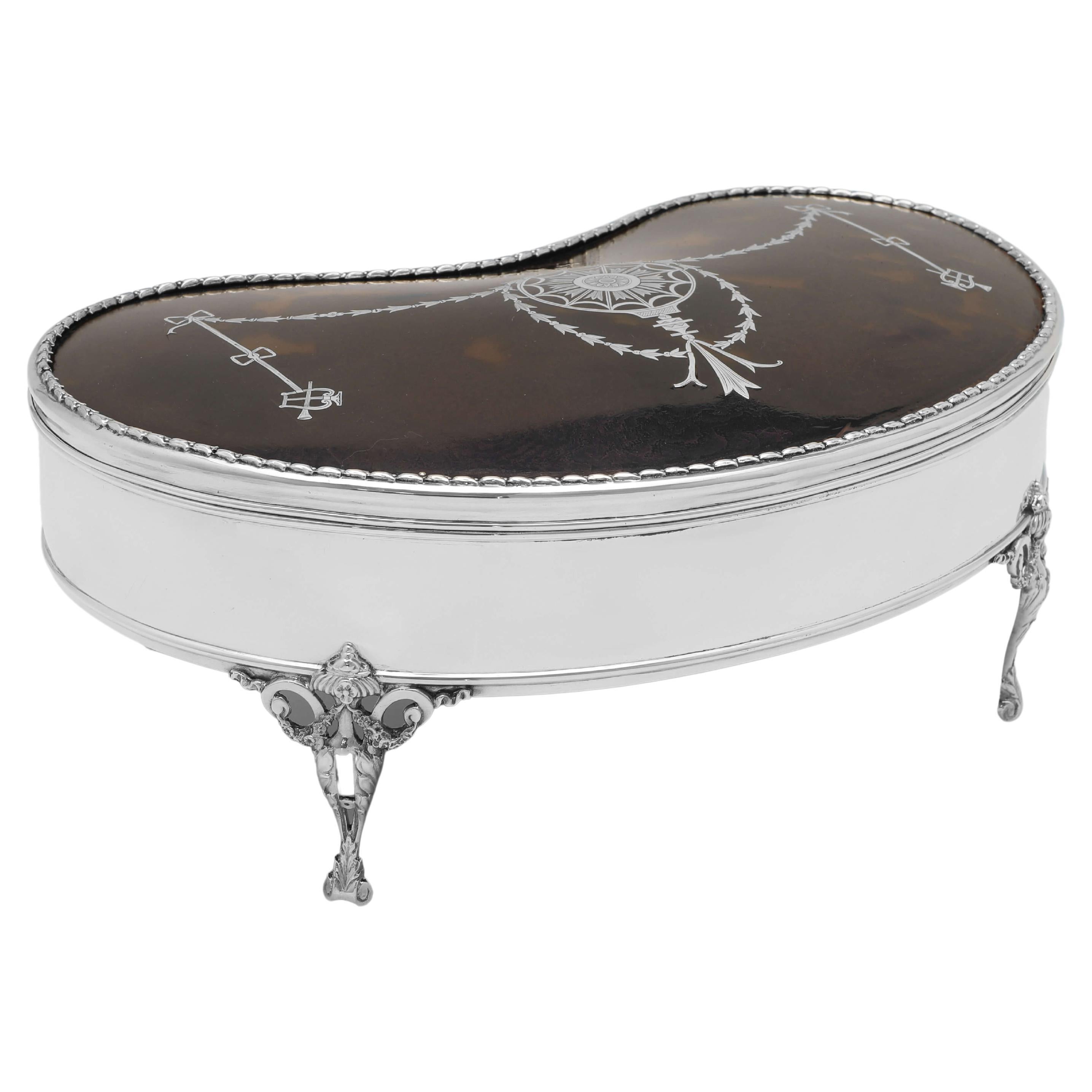 Antique Sterling Silver Jewellery Box, London 1911 by William Comyns For Sale