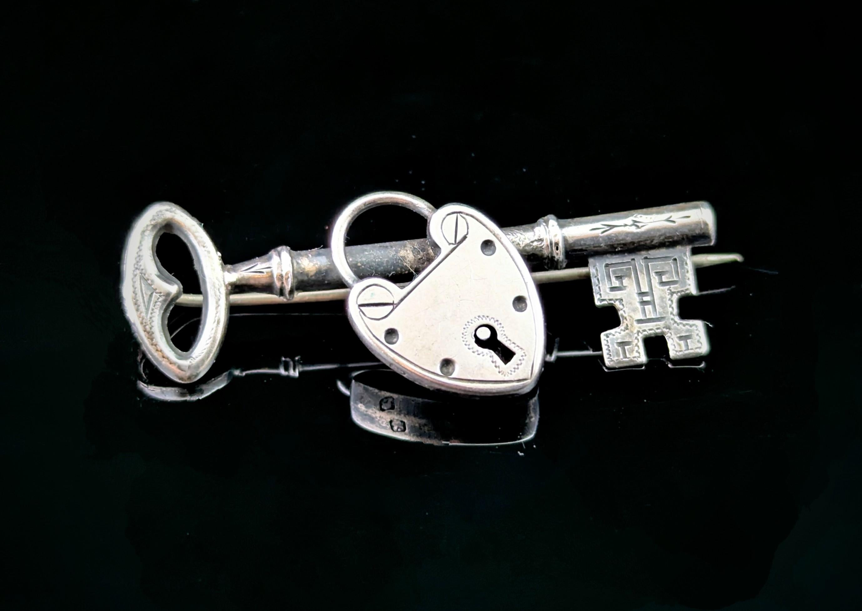 Magnifique broche ancienne en argent sterling 