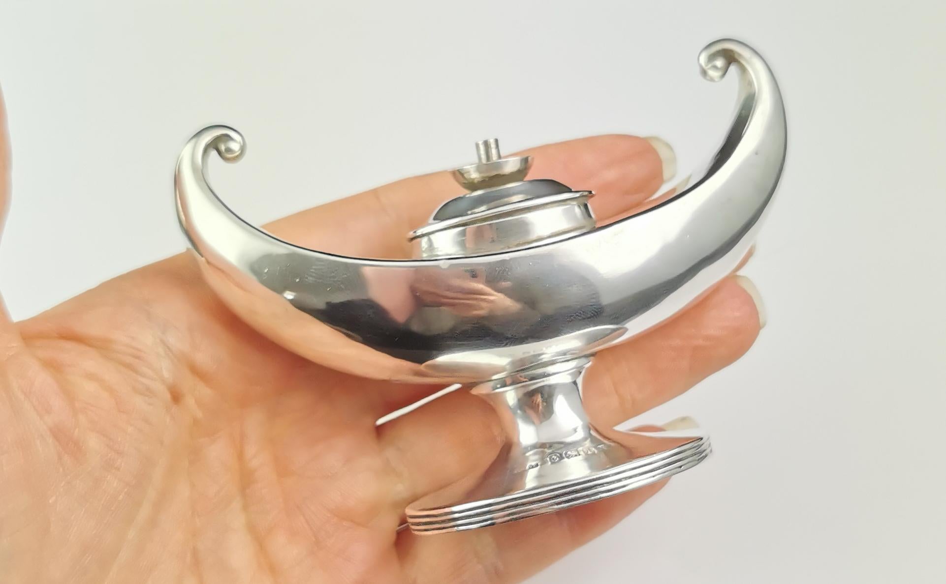 Antique sterling silver lamp form table lighter For Sale 5