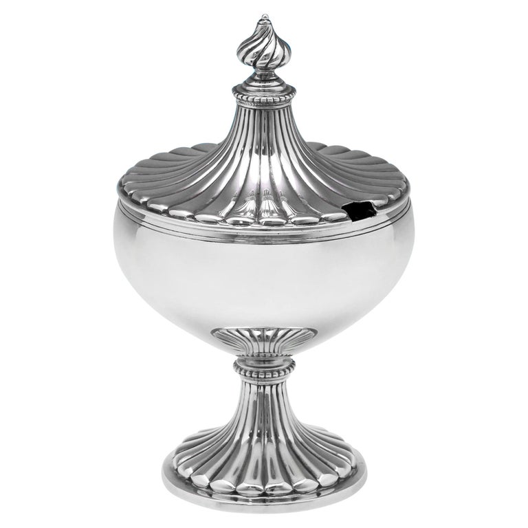 Antique Sterling Silver Lidded Sugar Bowl Hallmarked in 1910 For Sale