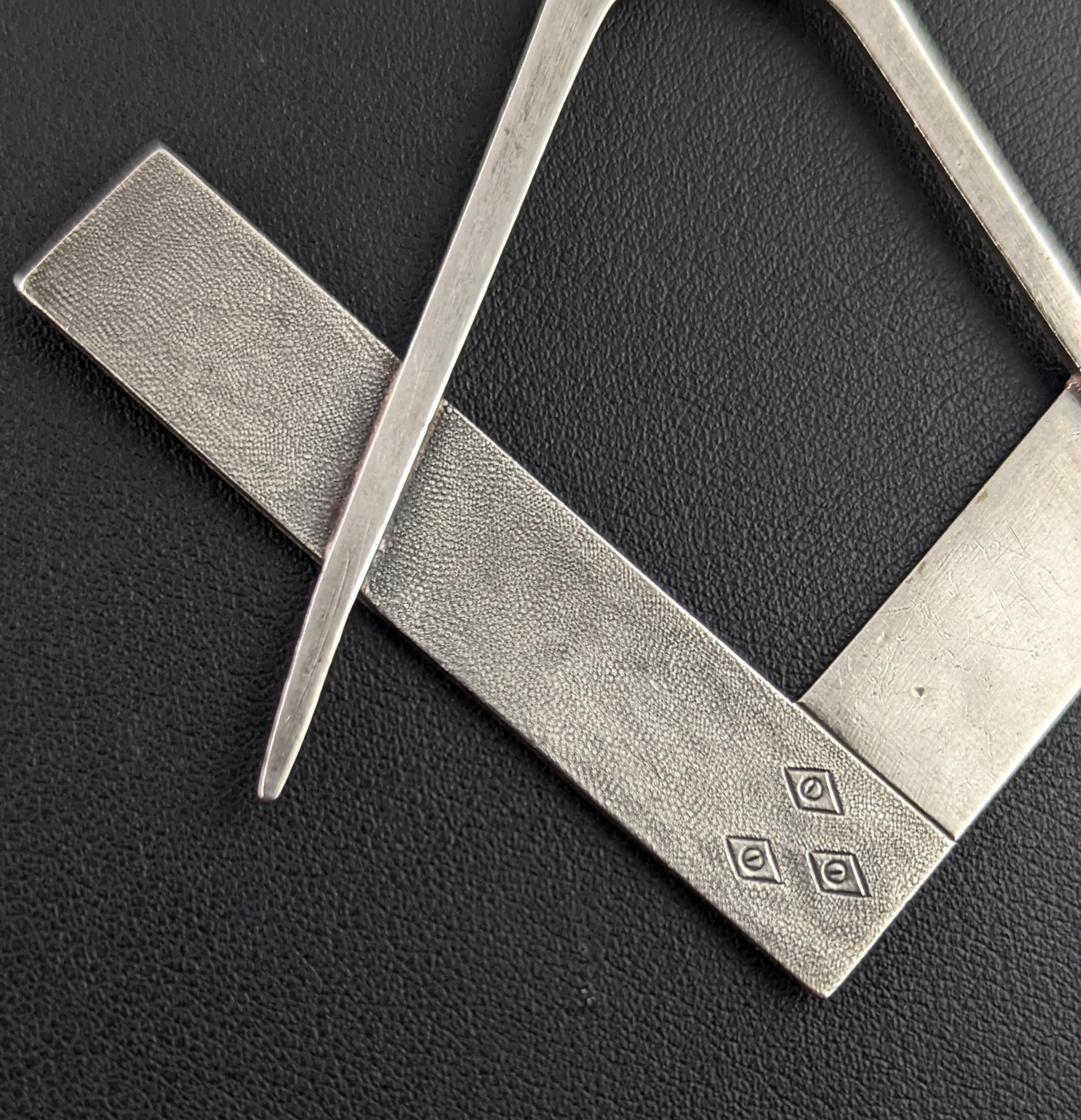 Antico ciondolo massonico in argento sterling, grande, vittoriano In condizioni buone in vendita a NEWARK, GB